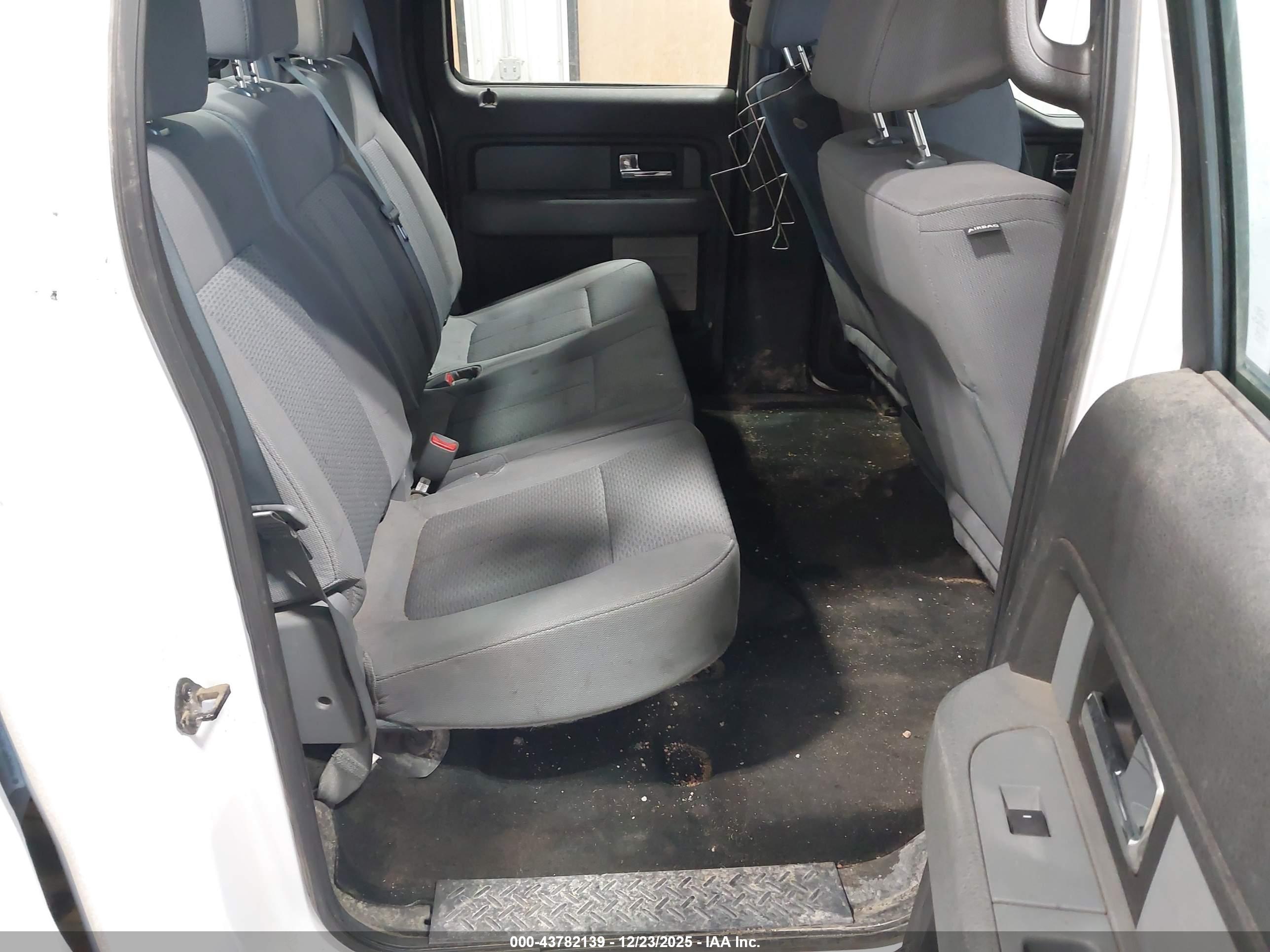 FORD F-150 image 8