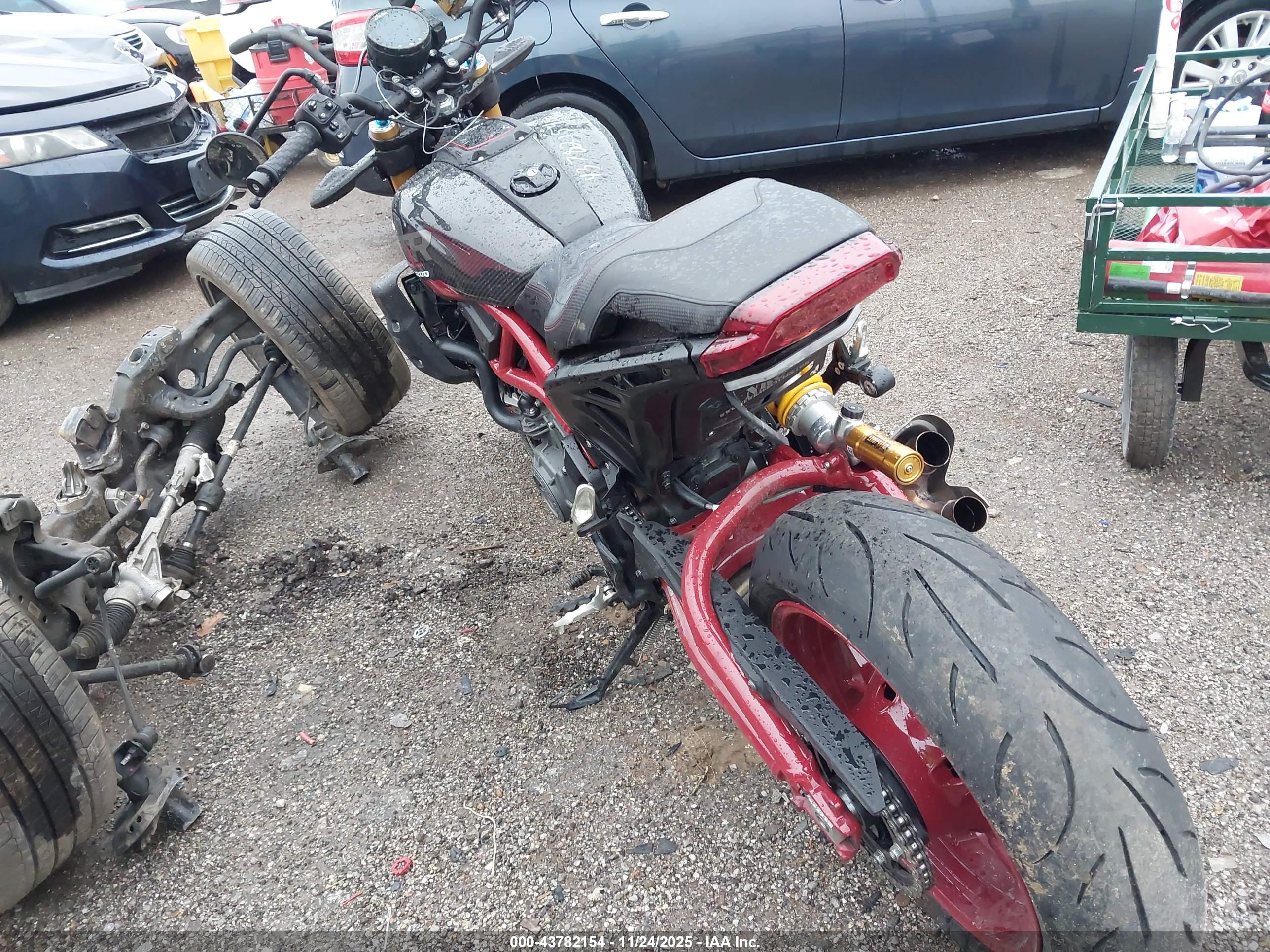 INDIAN MOTORCYCLE image 3