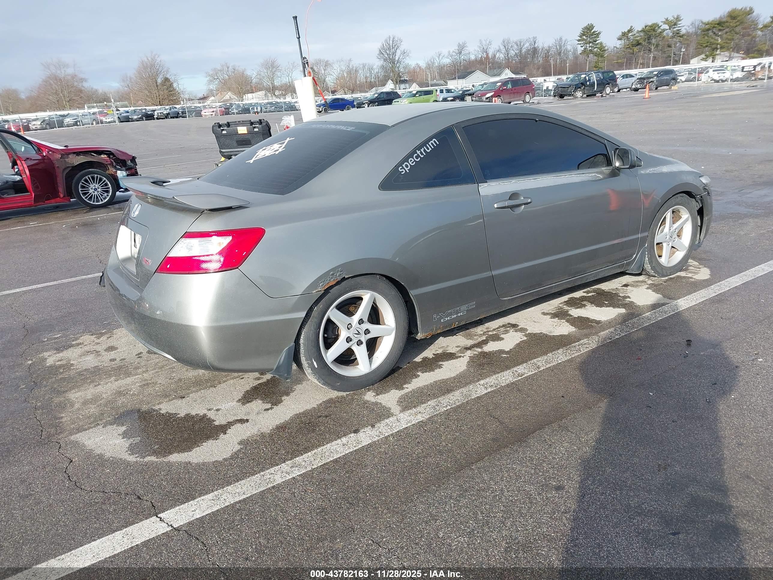 HONDA CIVIC image 4