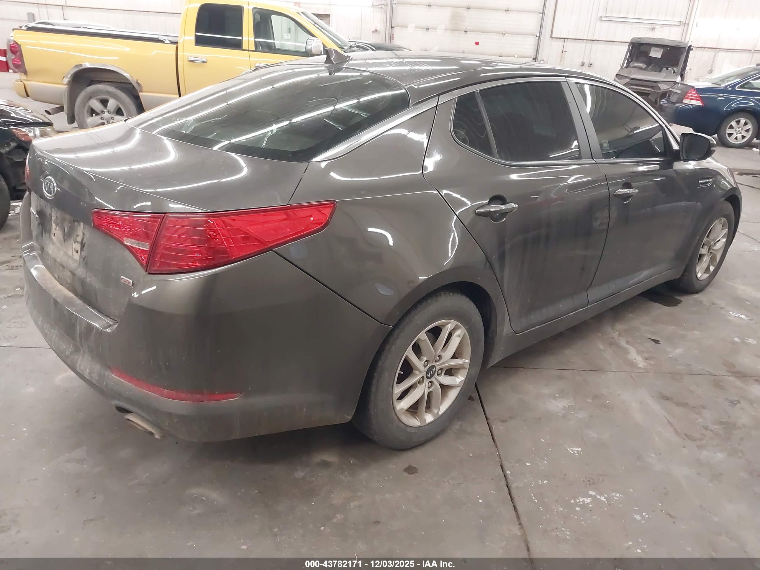 KIA OPTIMA image 4