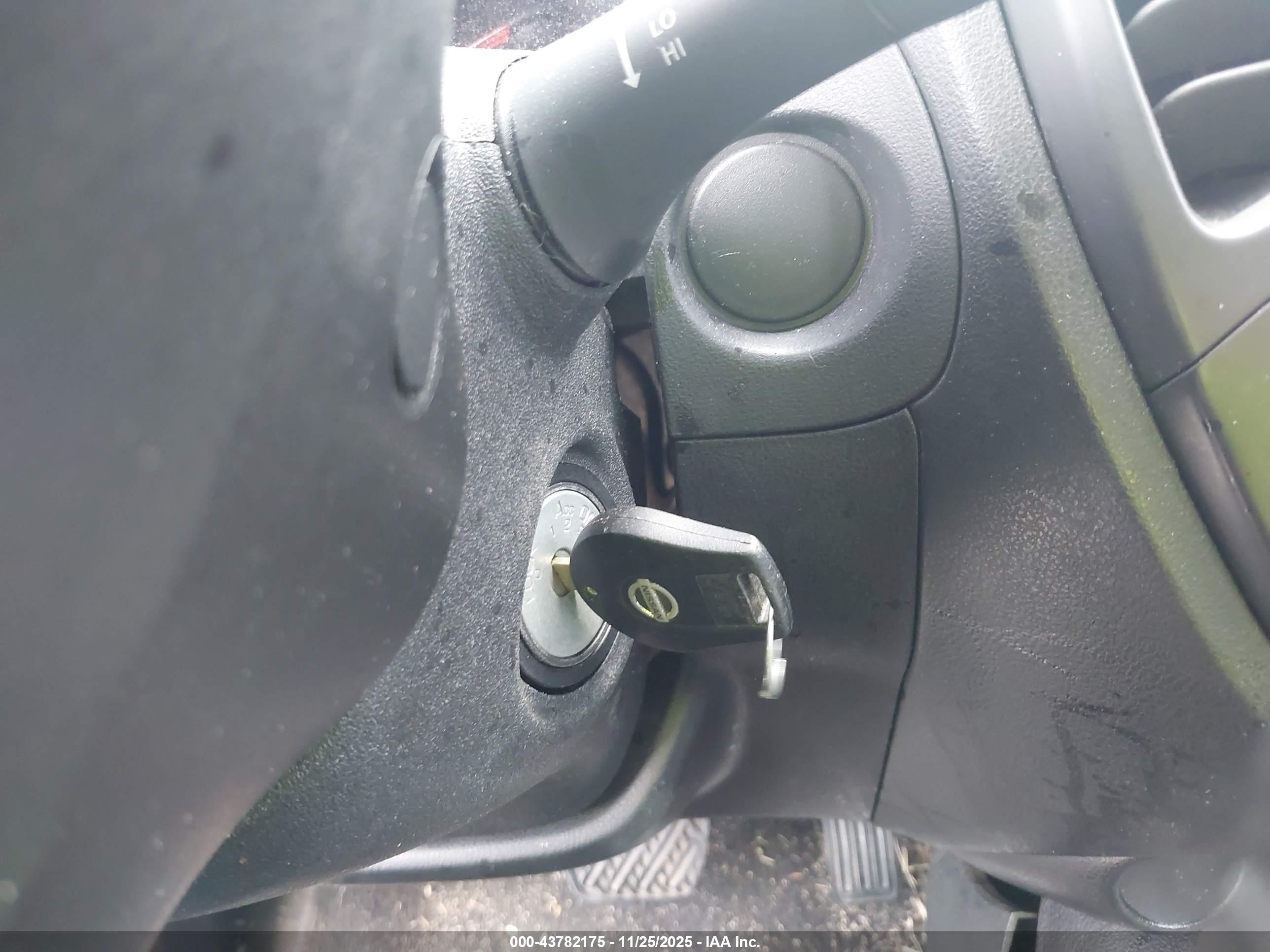 NISSAN JUKE image 11