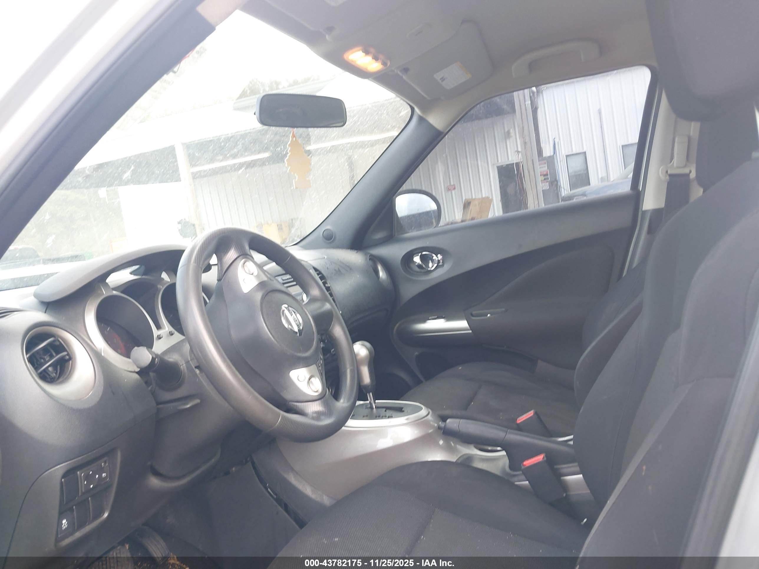 NISSAN JUKE image 5