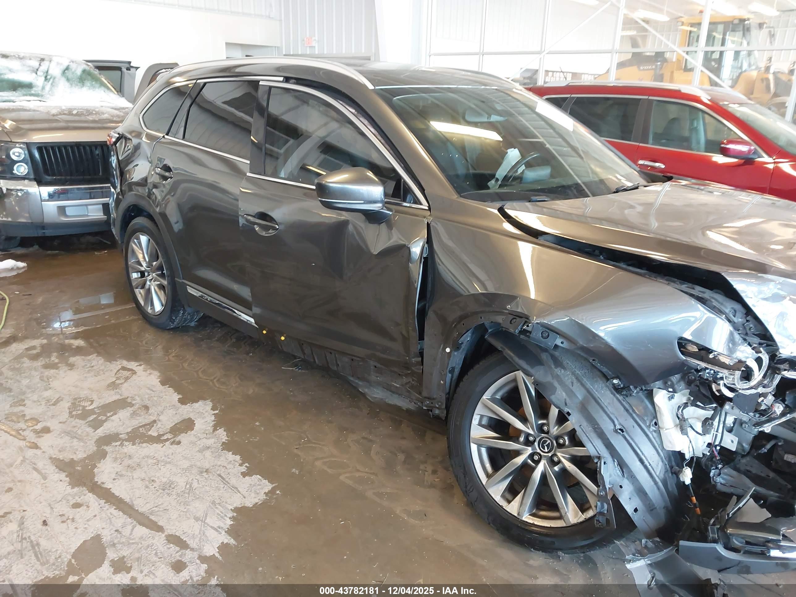 MAZDA CX-9 image 6