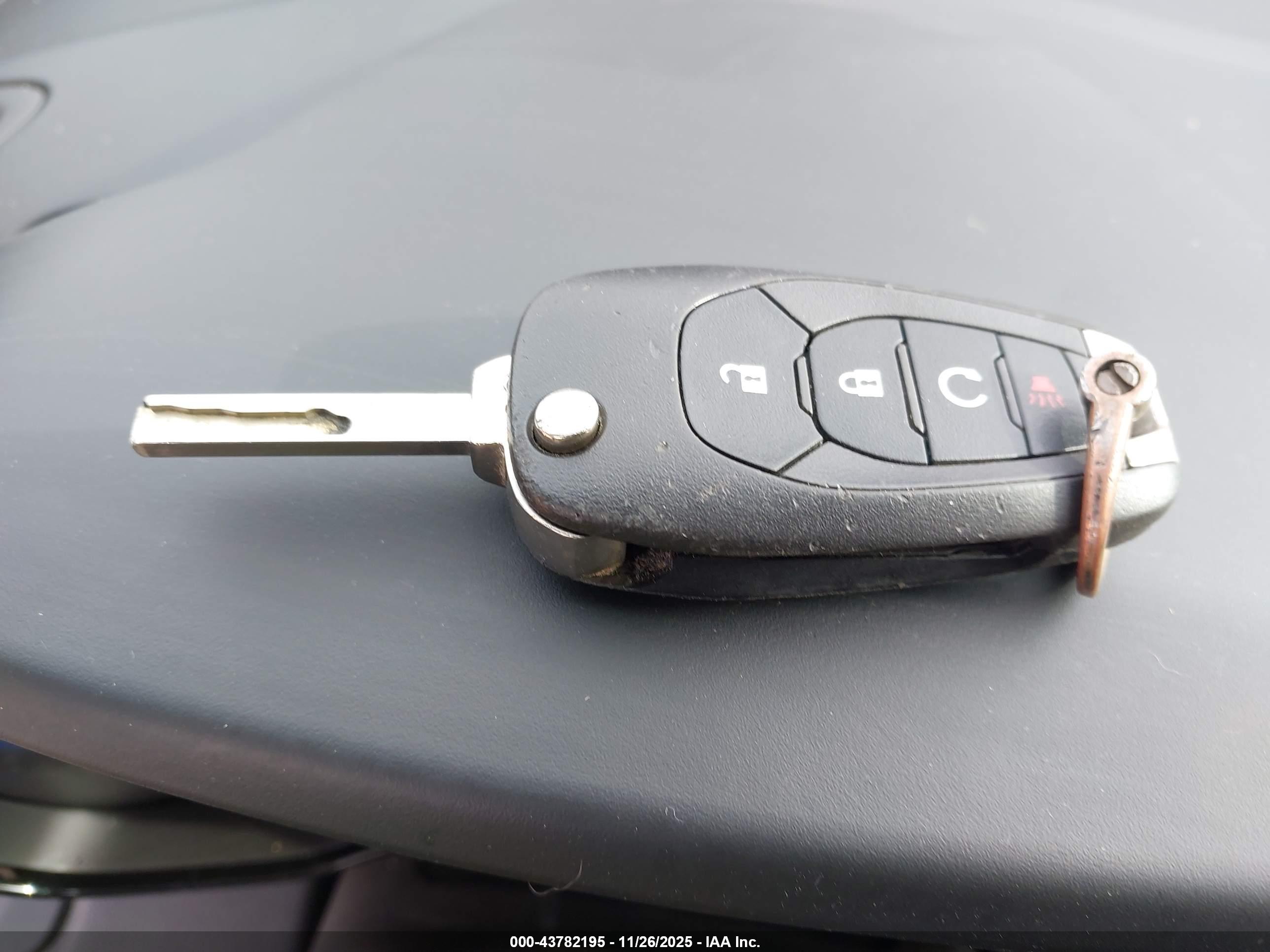 CHEVROLET TRAX image 11