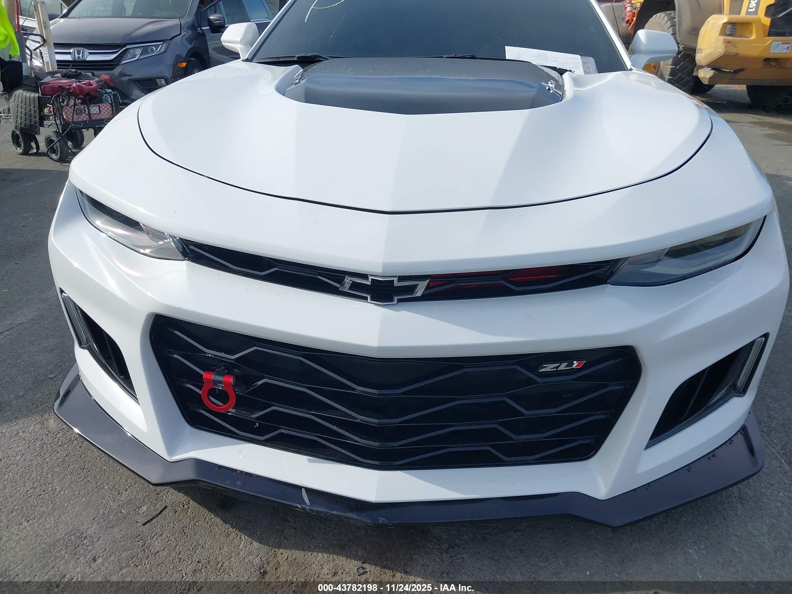CHEVROLET CAMARO image 6