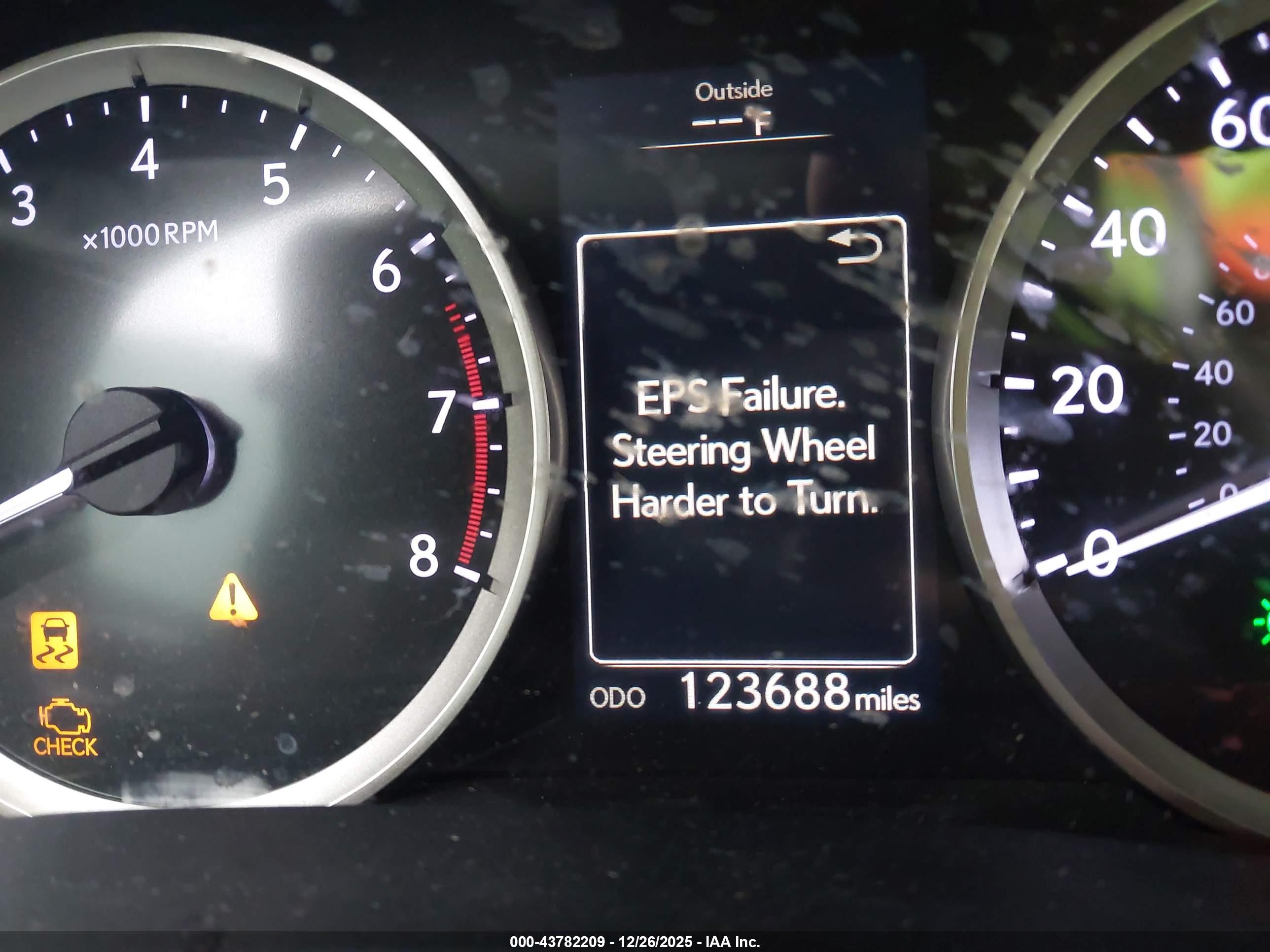 LEXUS IS image 7
