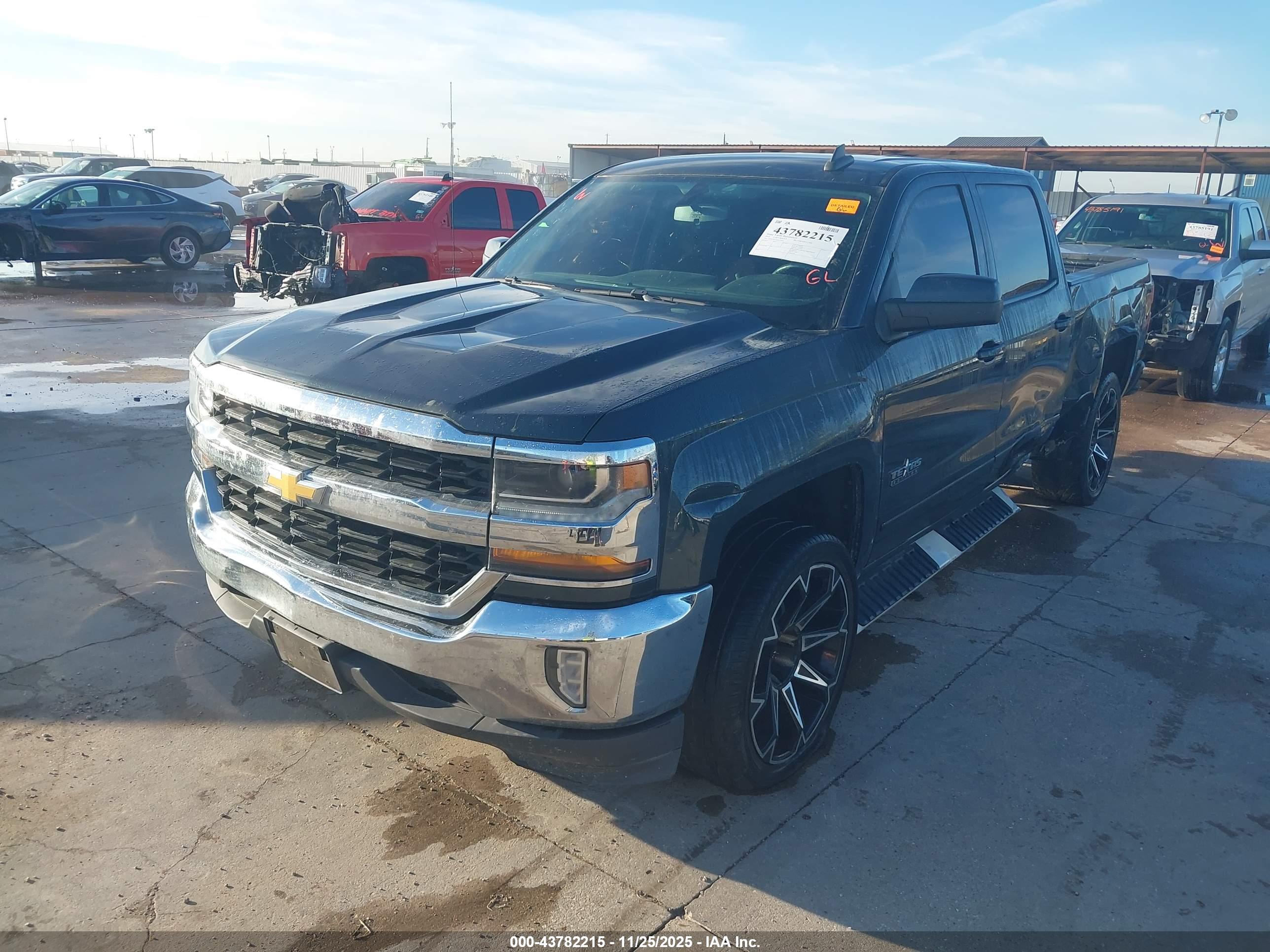 CHEVROLET SILVERADO image 2