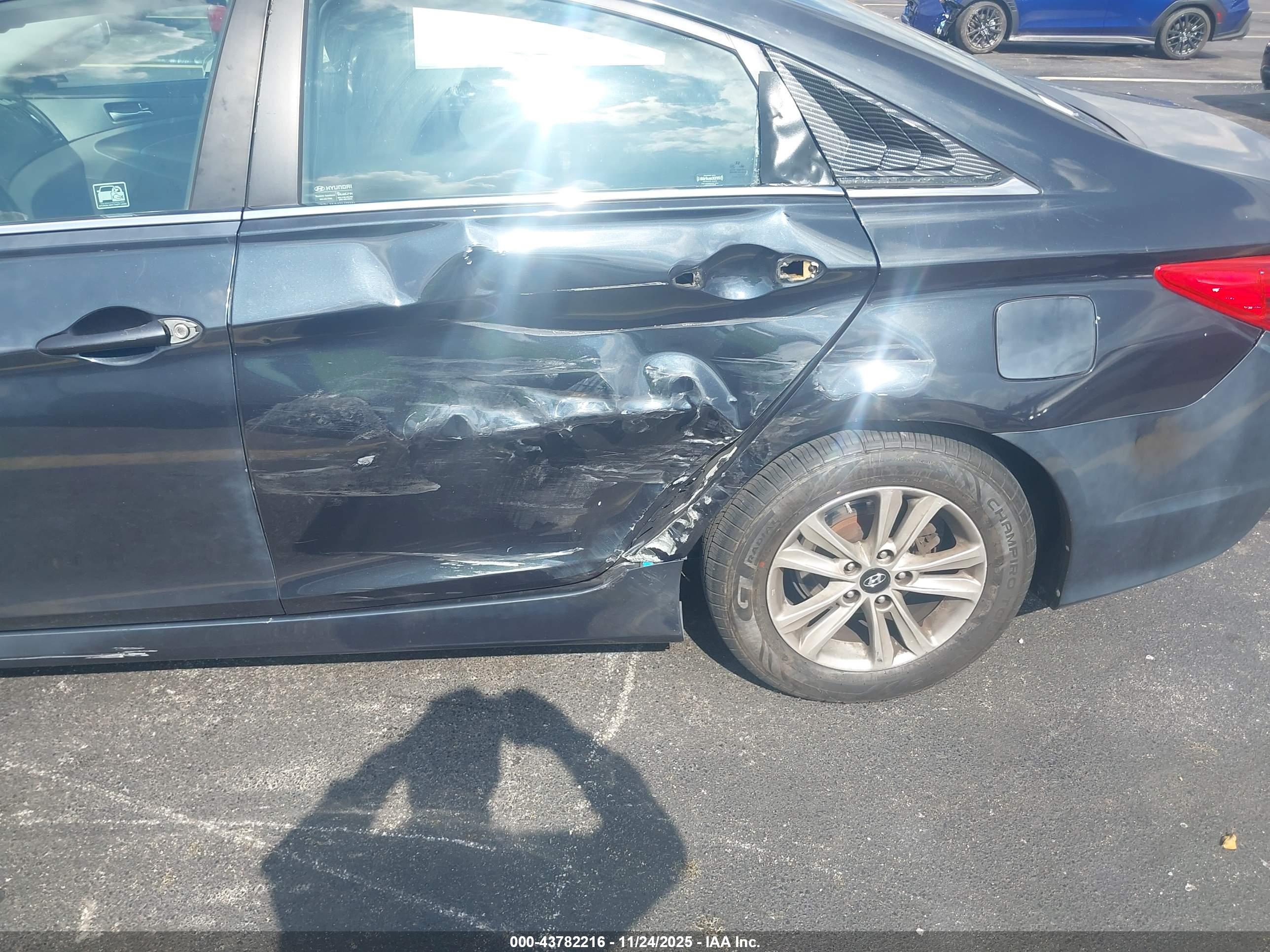 HYUNDAI SONATA image 6