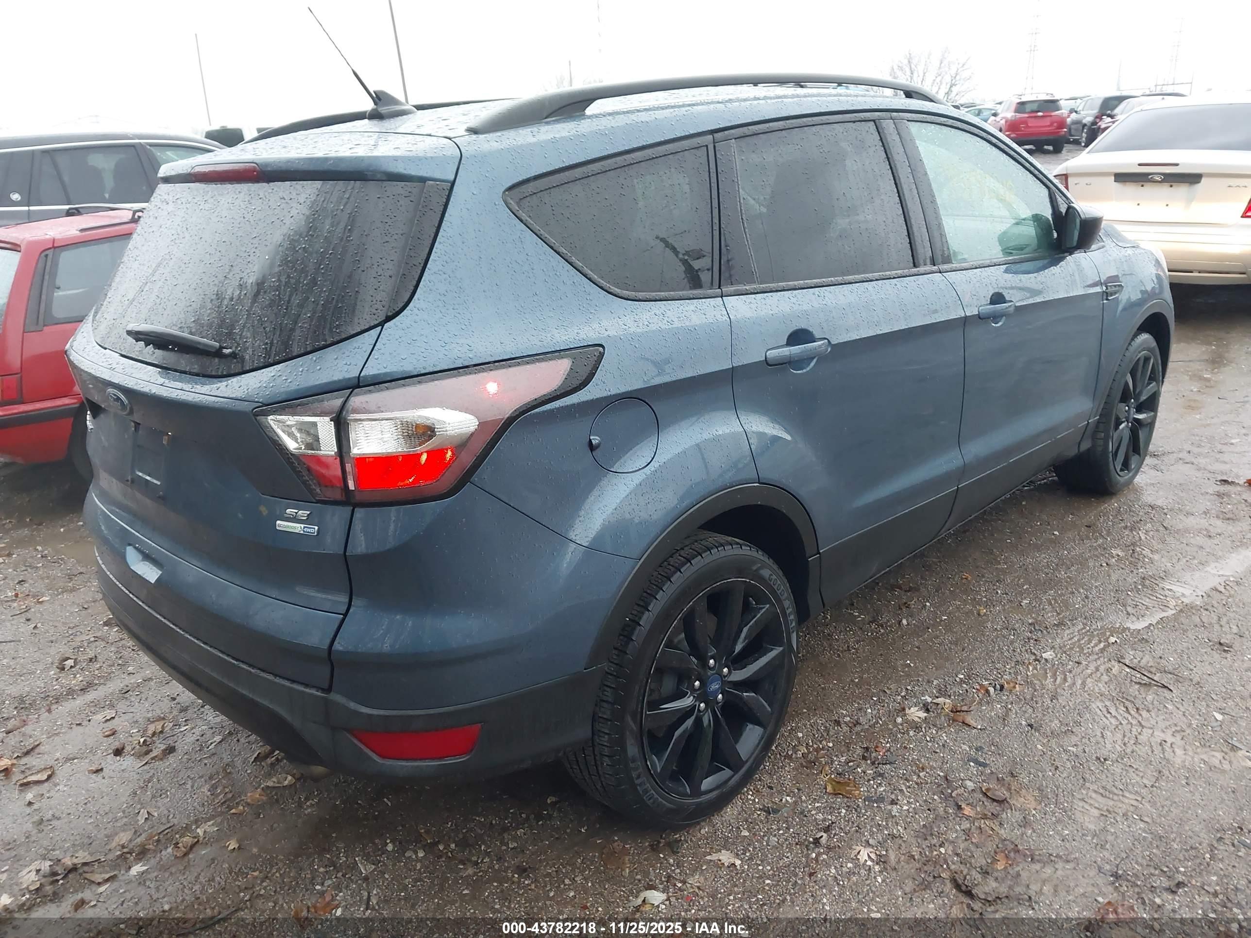 FORD ESCAPE image 4