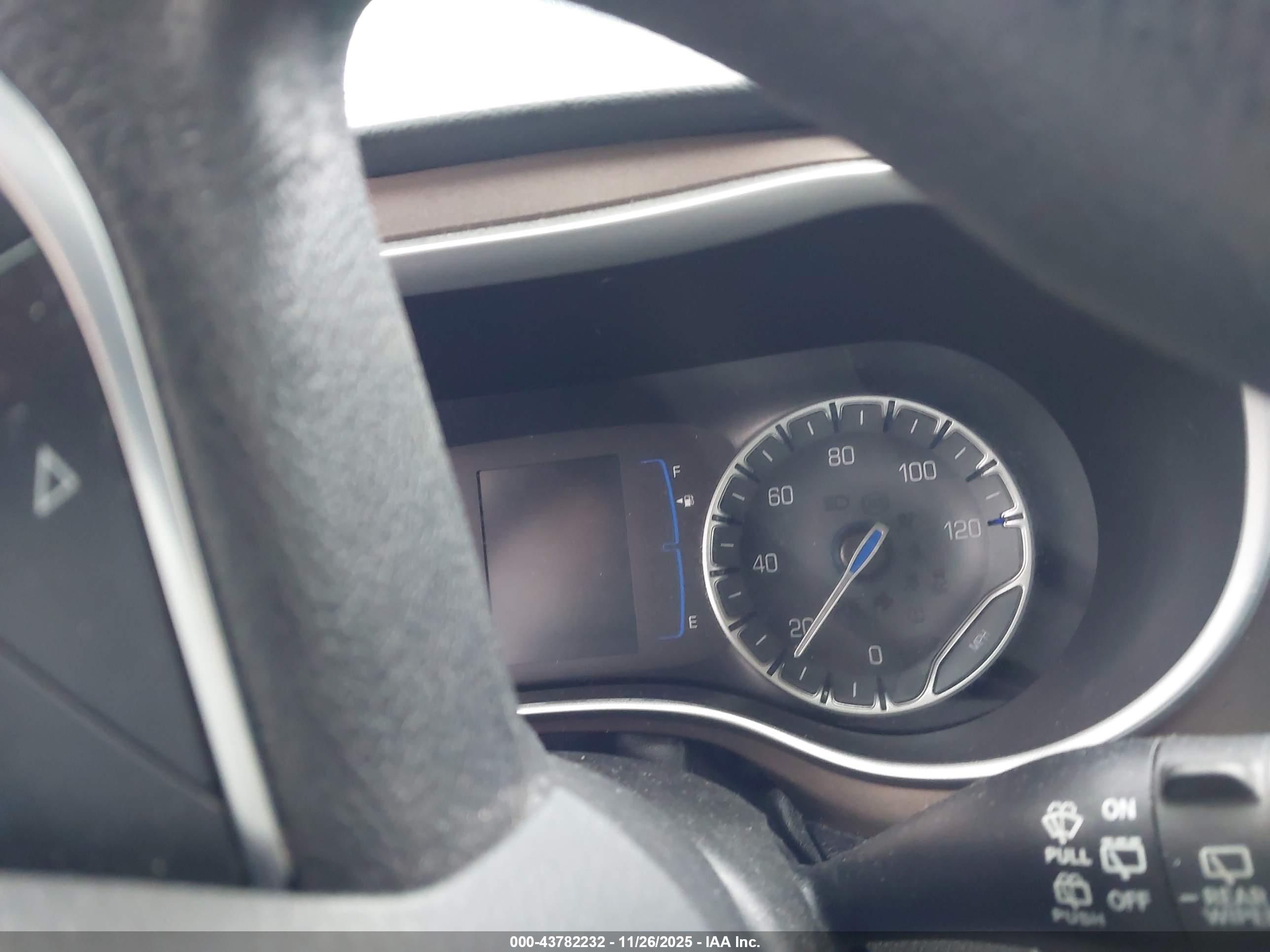CHRYSLER VOYAGER image 7