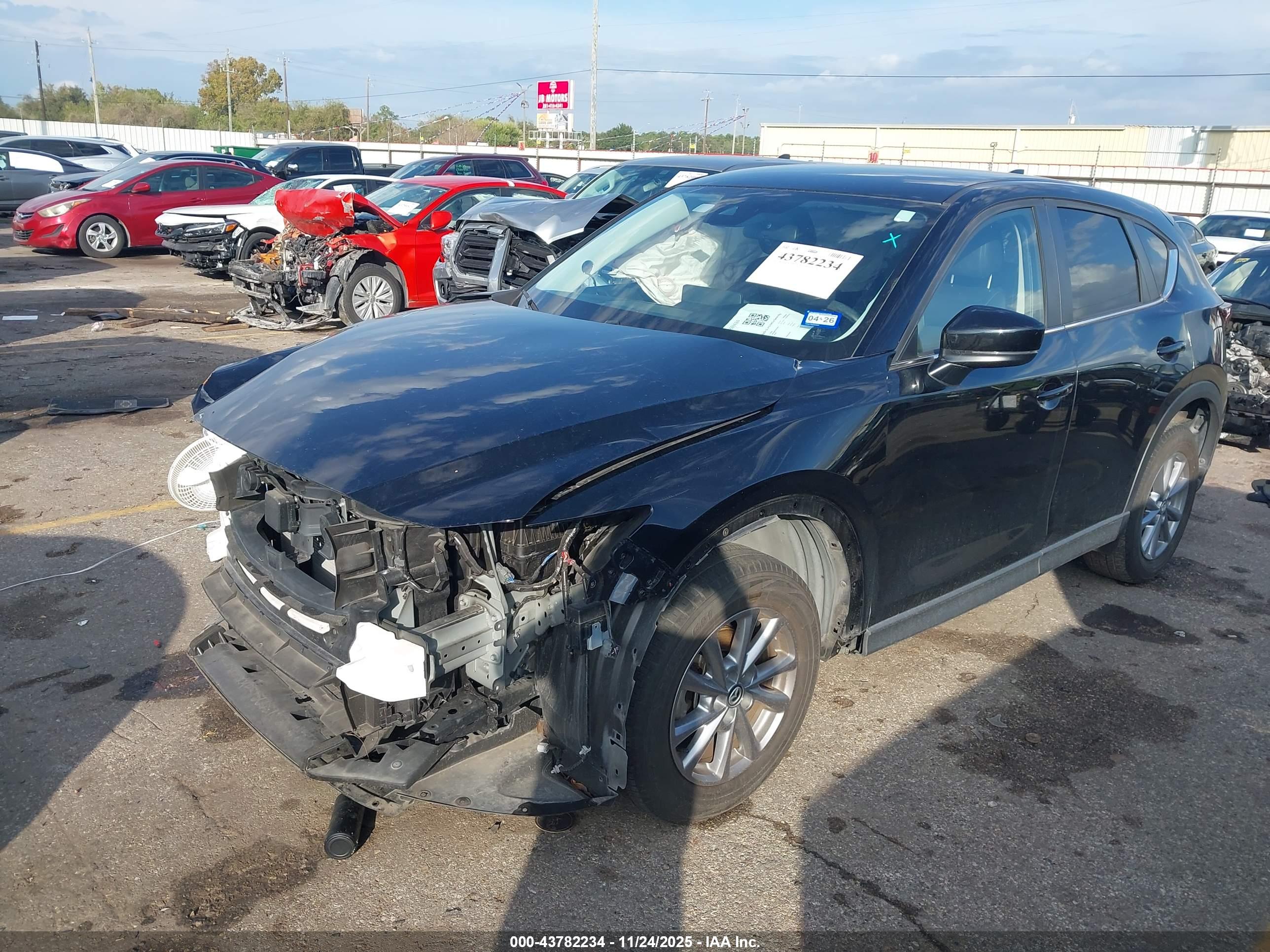MAZDA CX-5 image 2