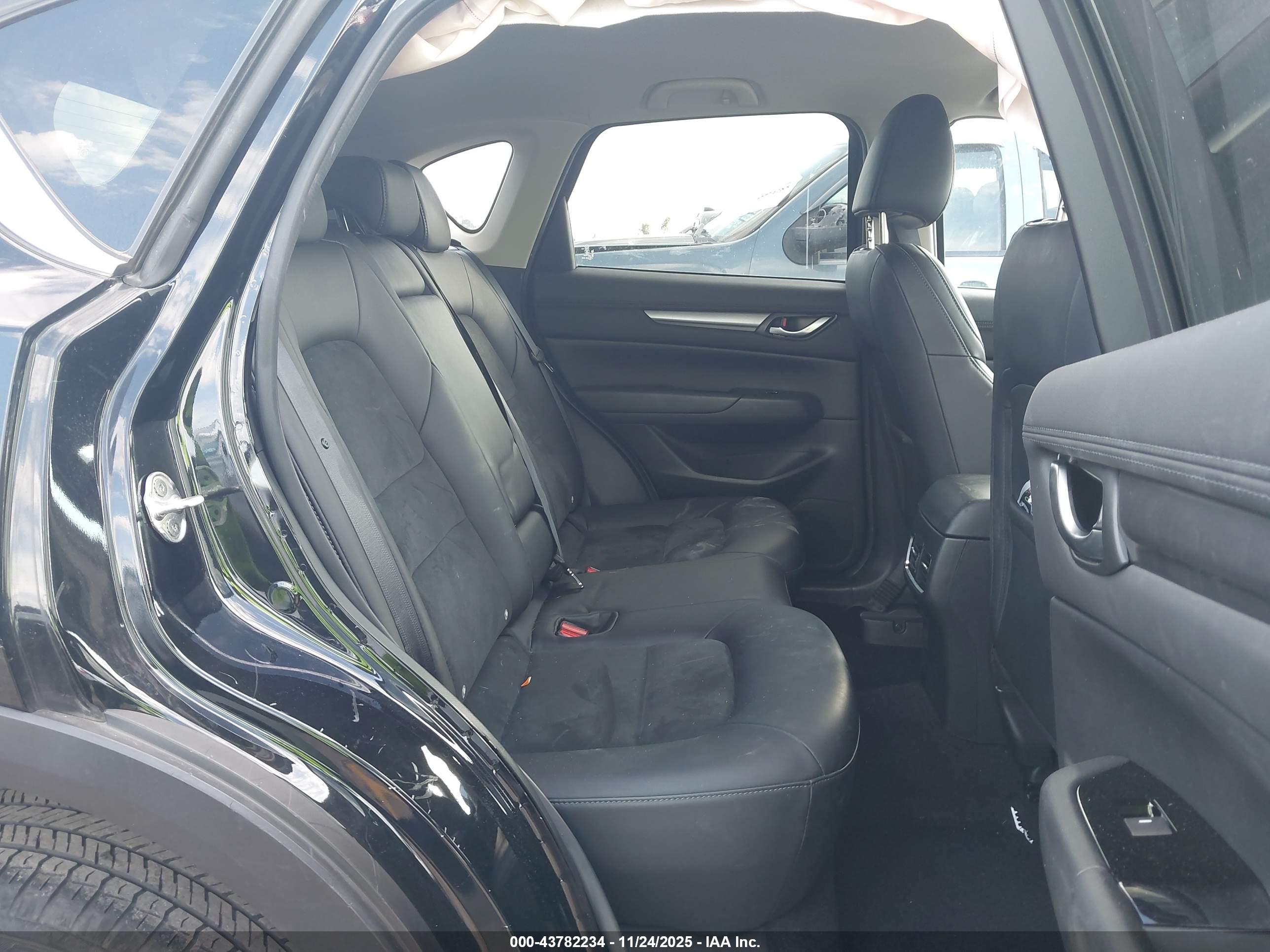 MAZDA CX-5 image 8