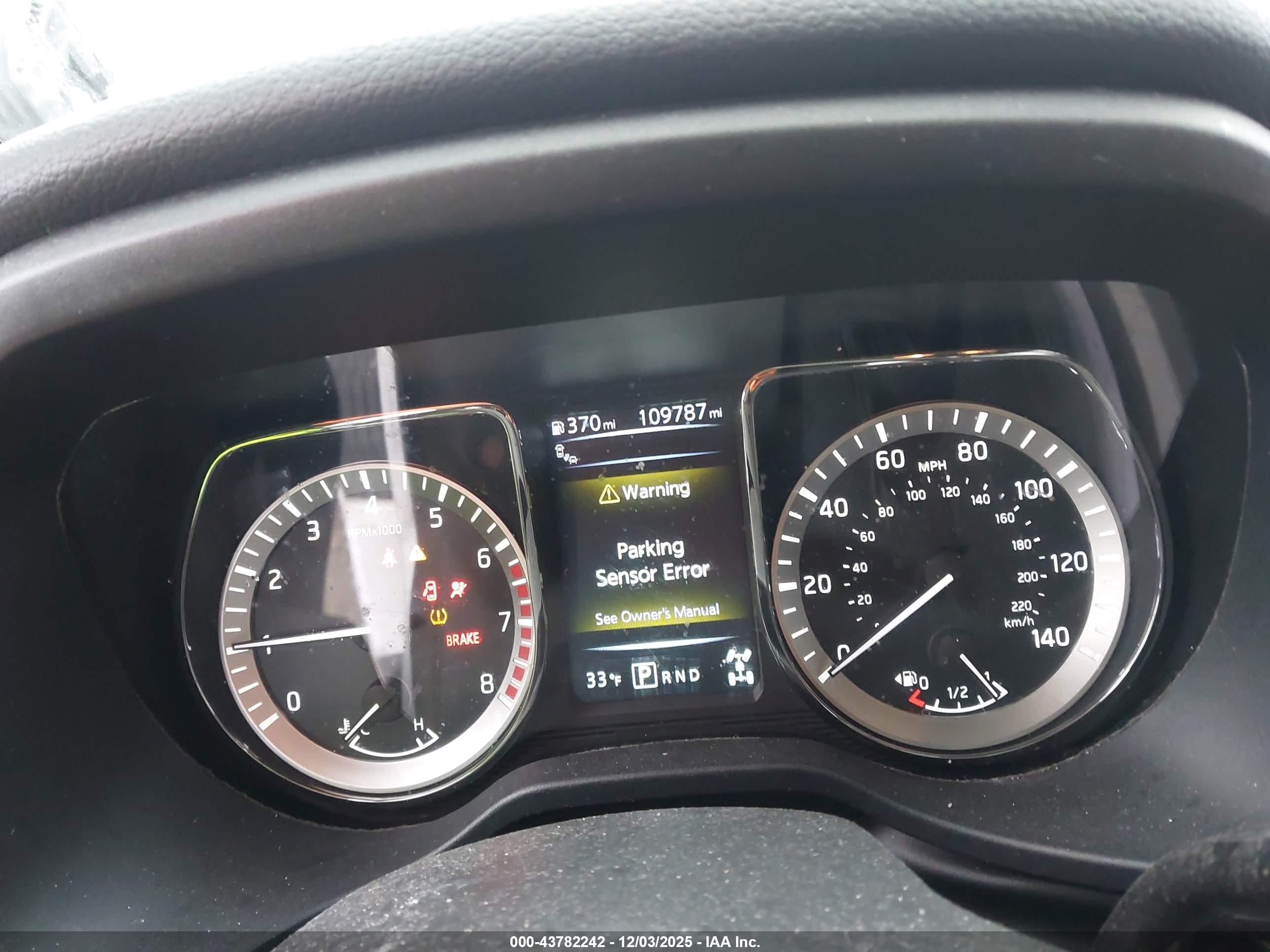 NISSAN TITAN image 7