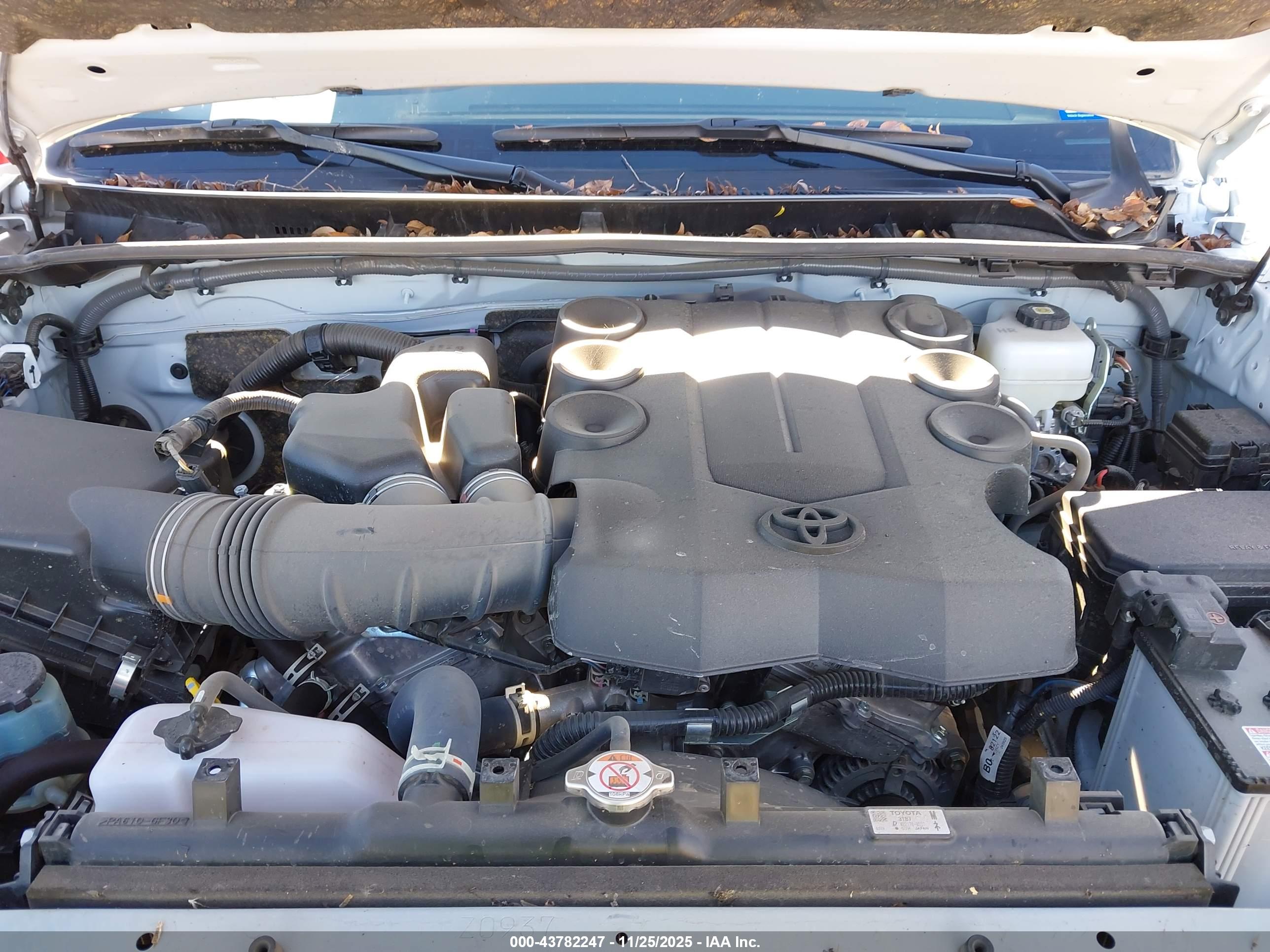 TOYOTA 4RUNNER image 10