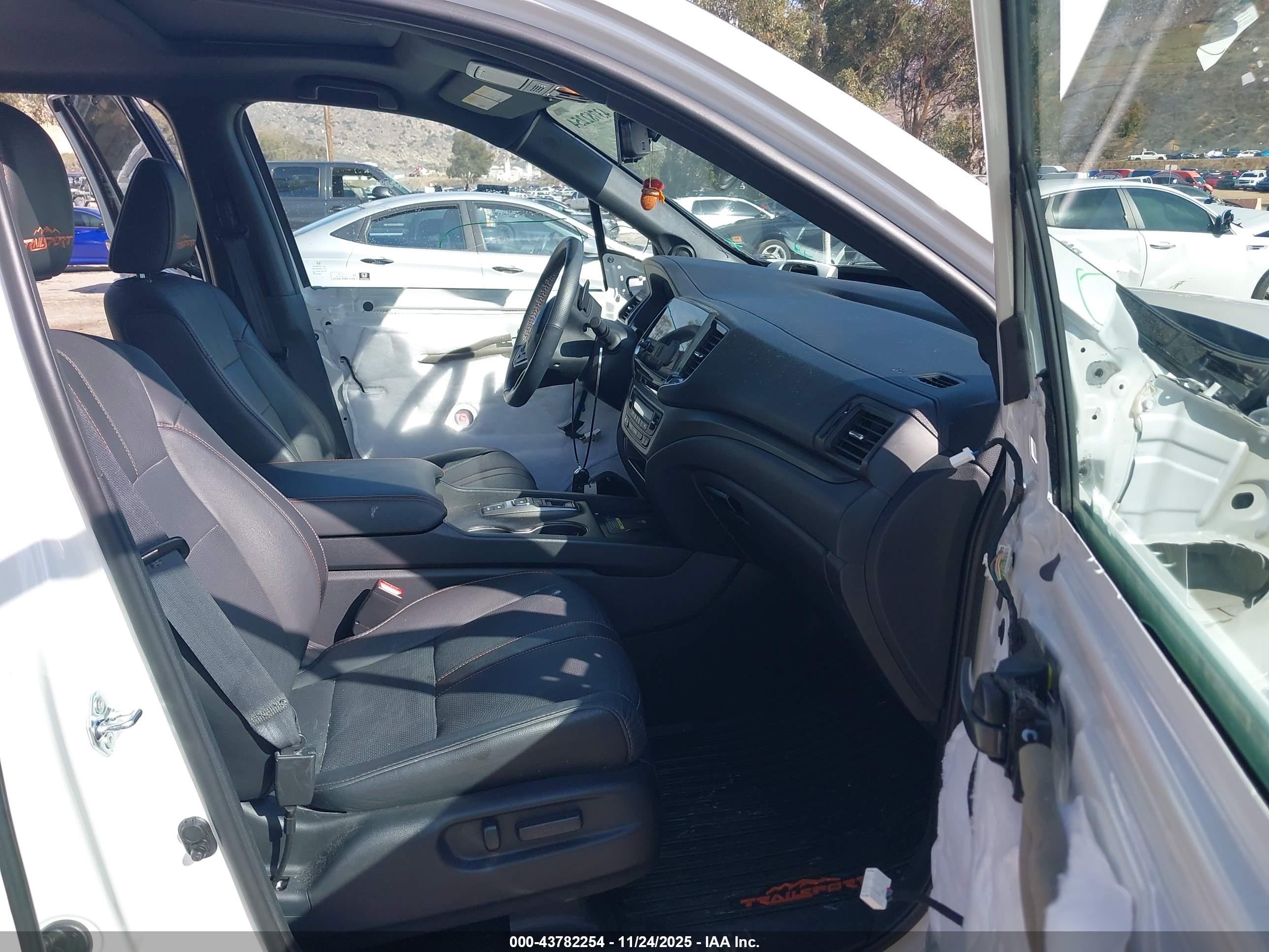HONDA PASSPORT image 5
