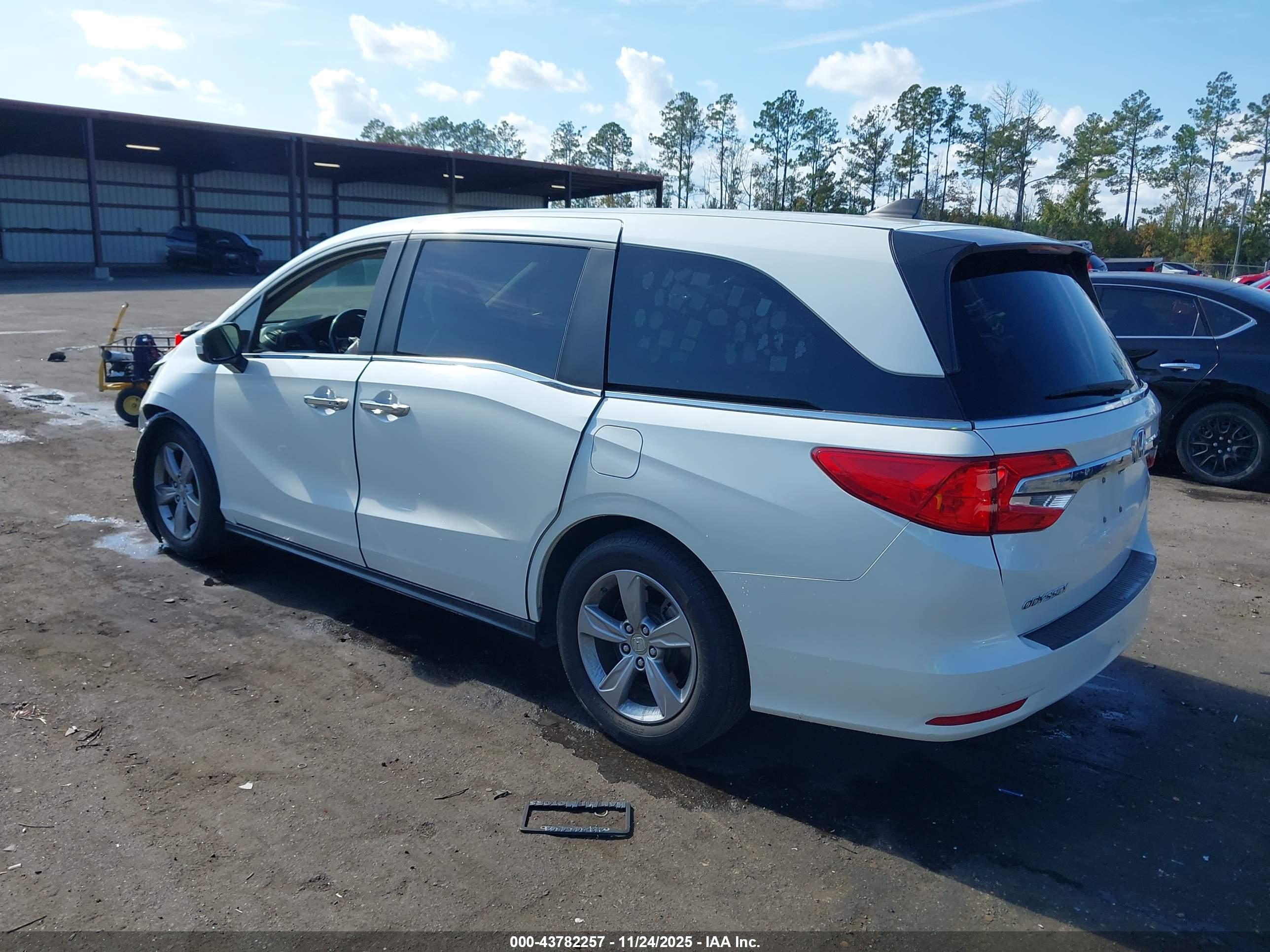 HONDA ODYSSEY image 3