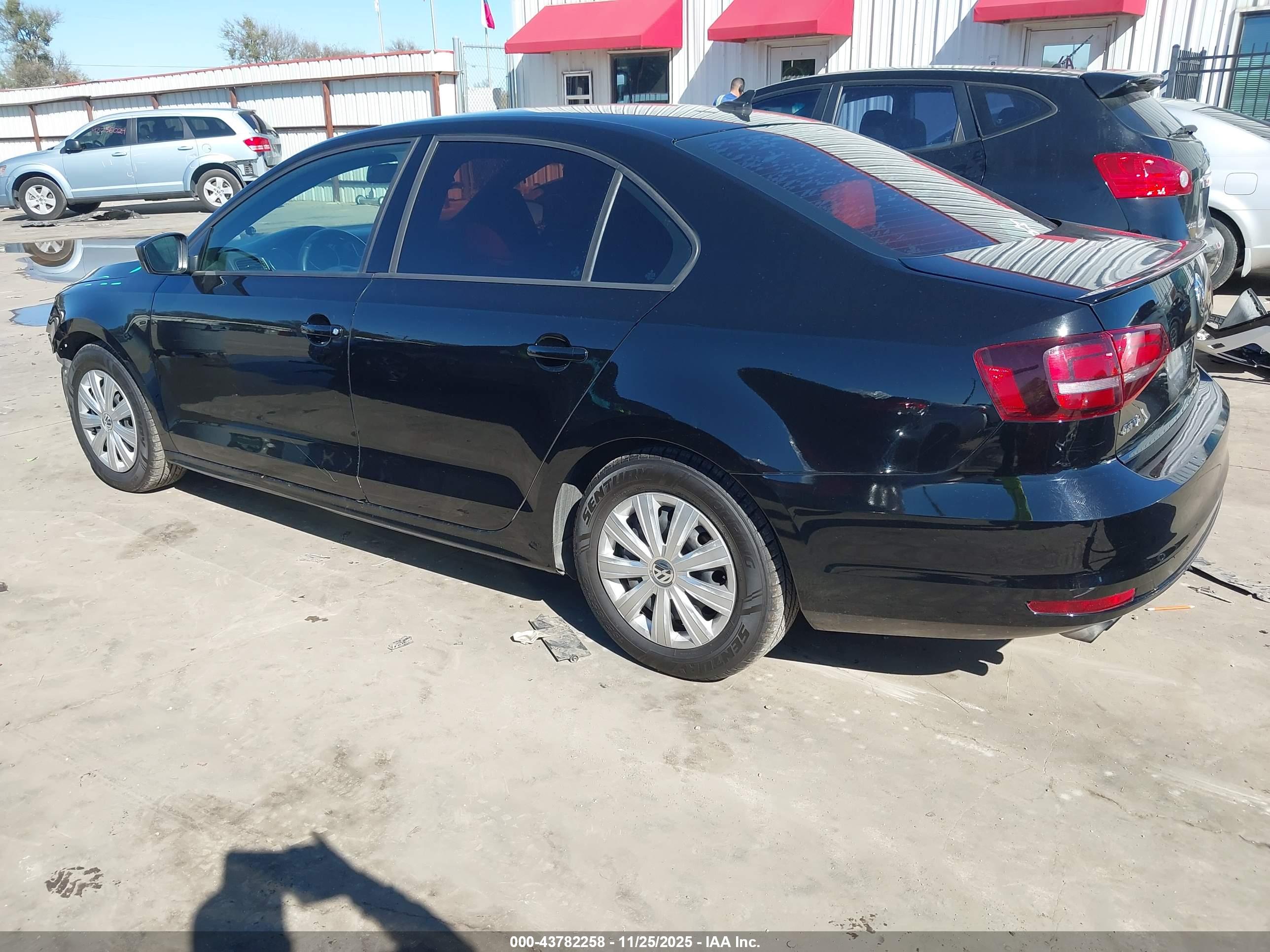 VOLKSWAGEN JETTA image 3