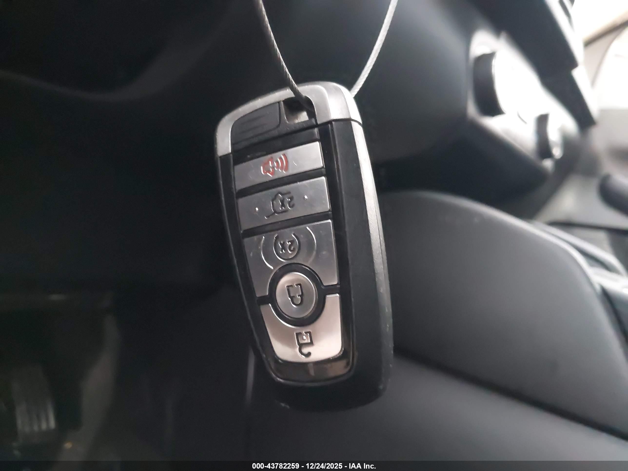 FORD ESCAPE image 11