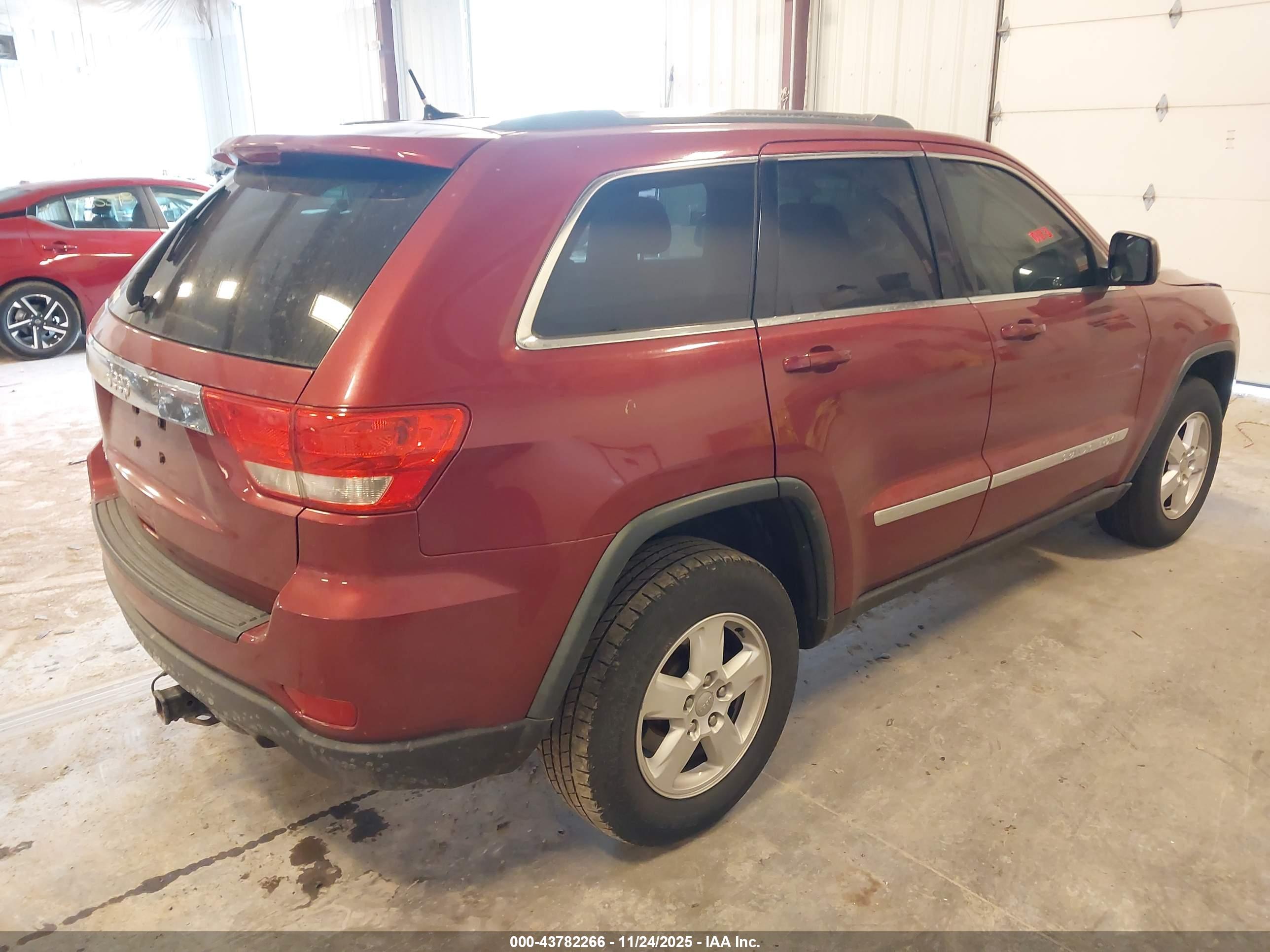 JEEP GRAND image 4