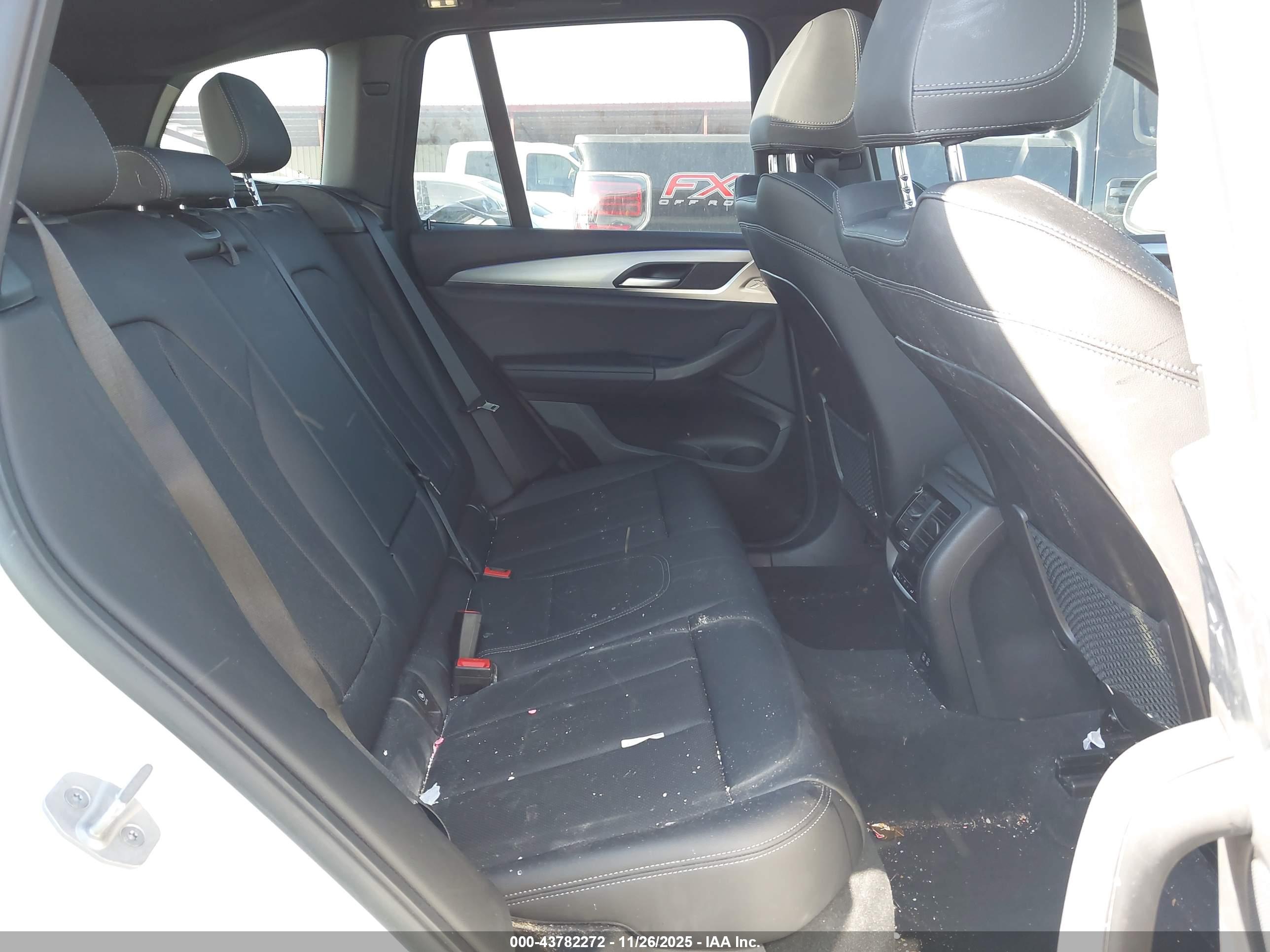 BMW X3 image 8