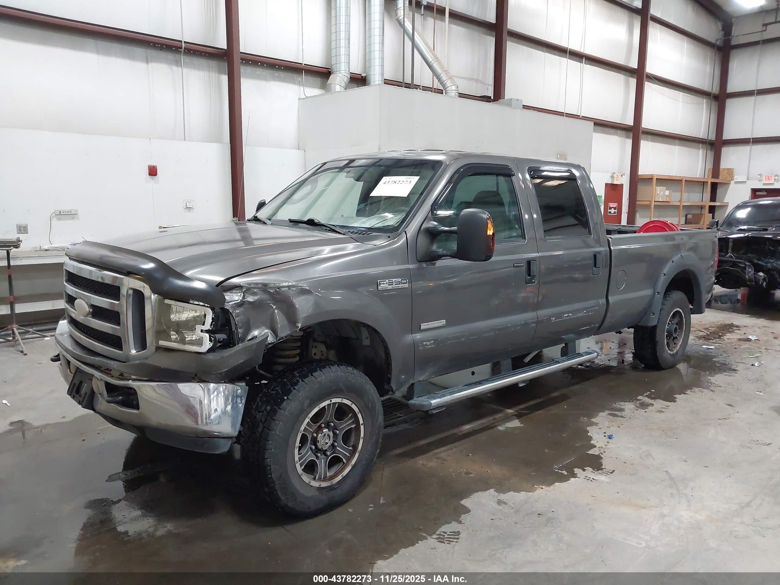 FORD F-350 image 2