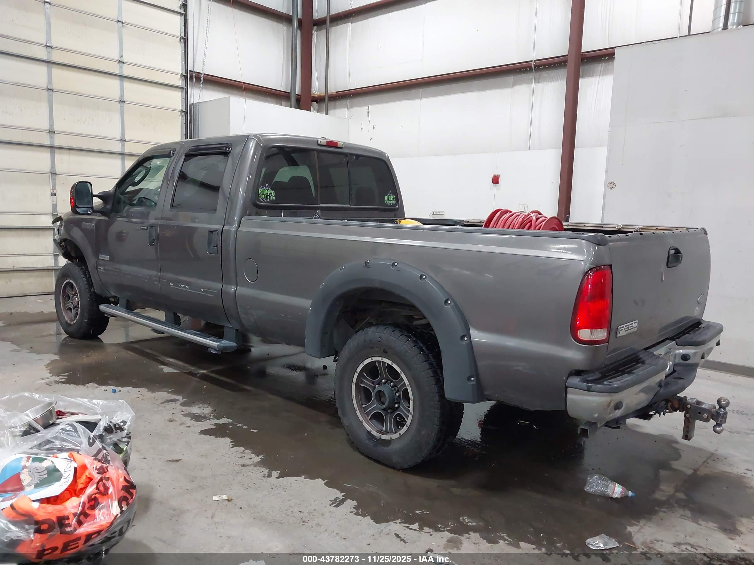 FORD F-350 image 3