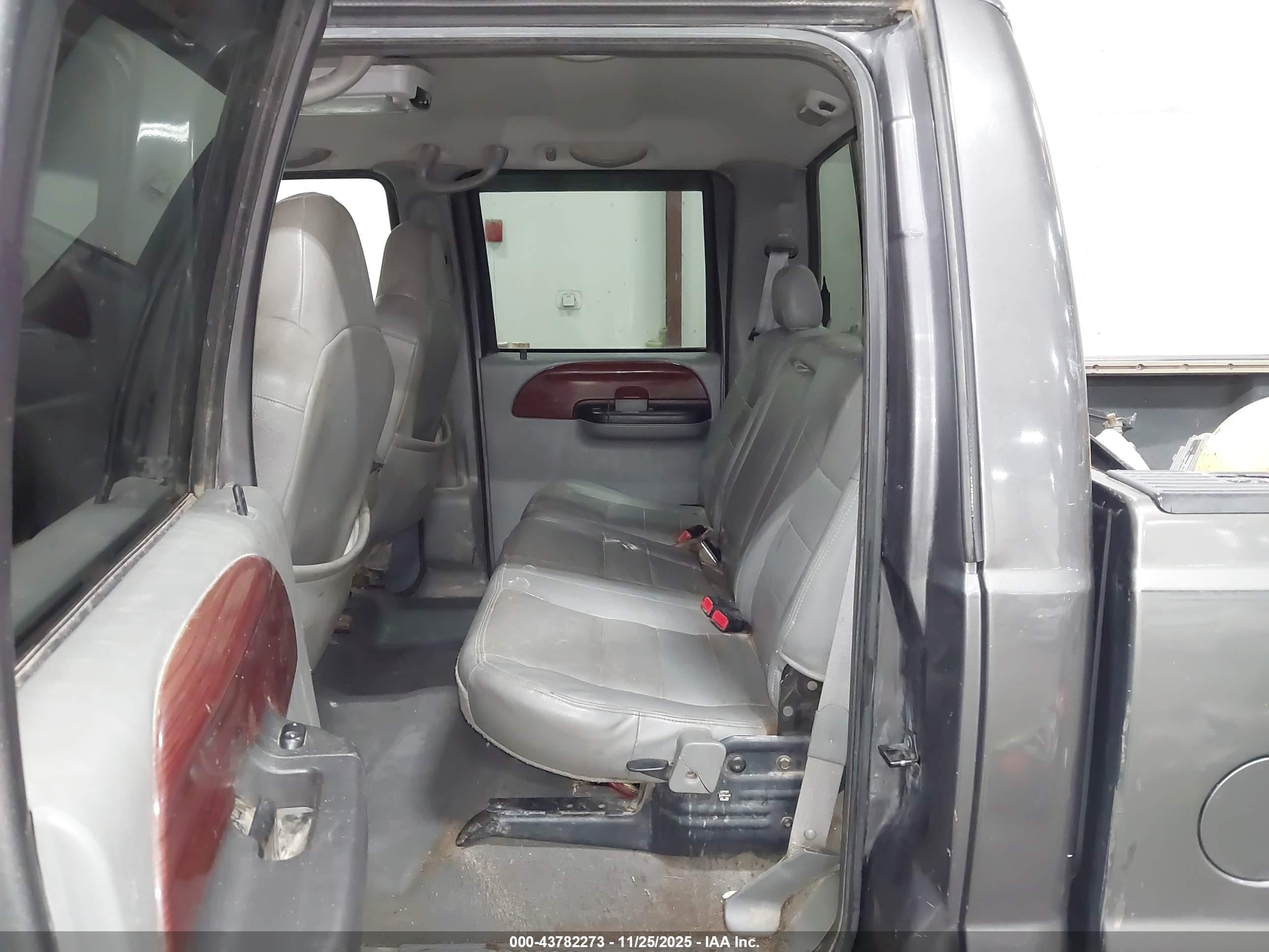 FORD F-350 image 7