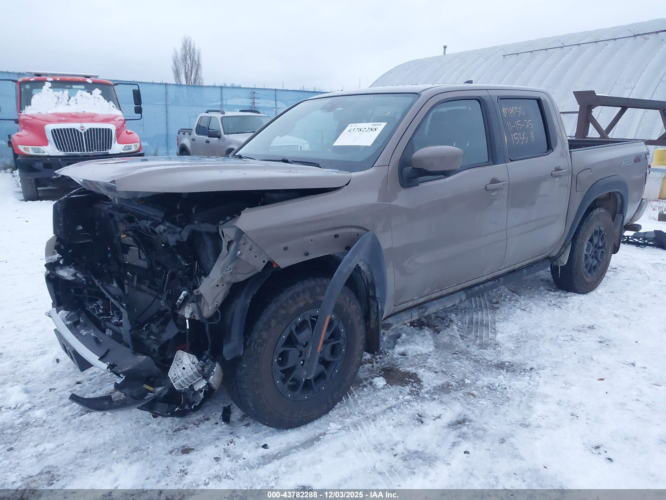 NISSAN FRONTIER image 2