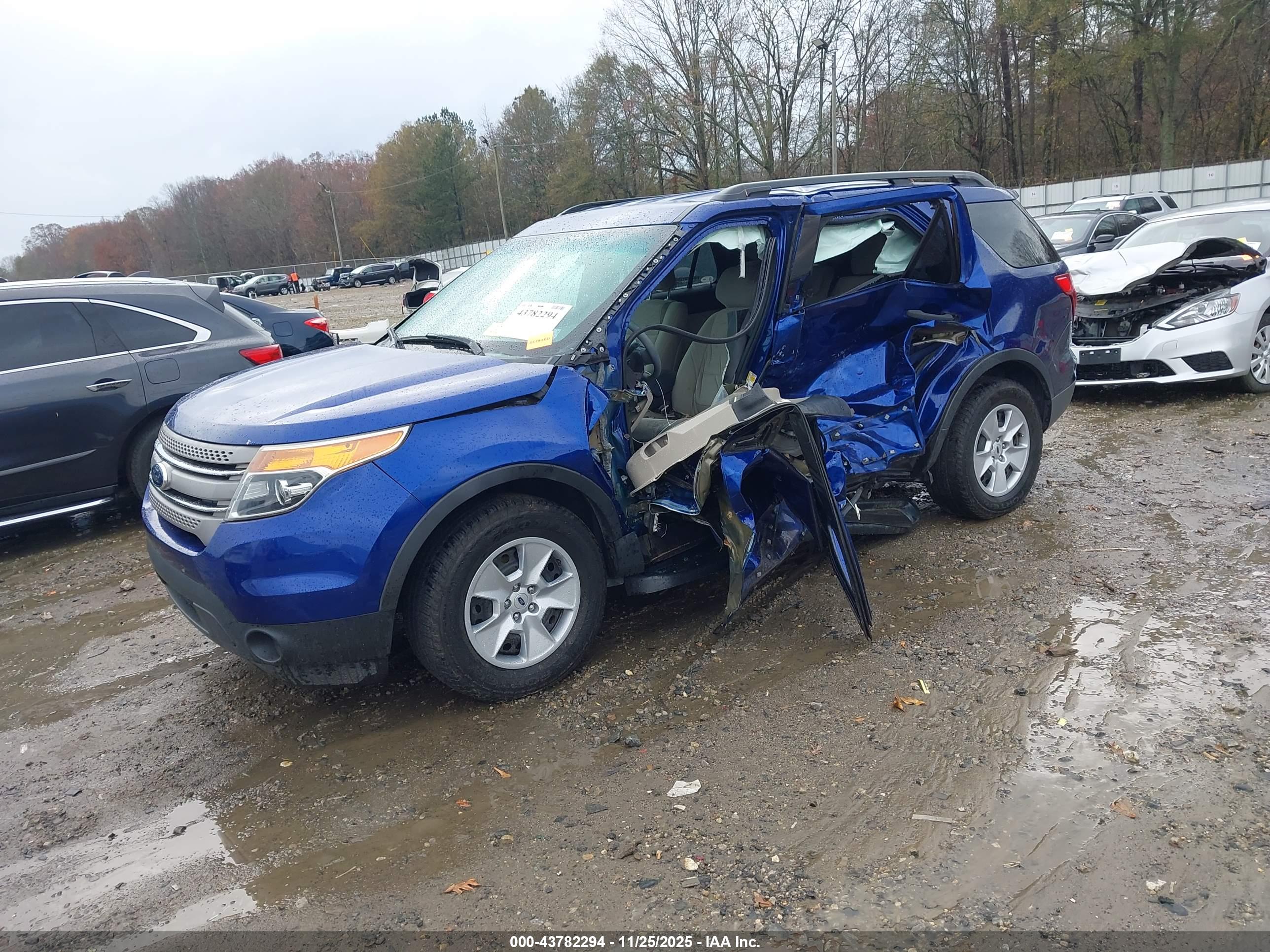 FORD EXPLORER image 2