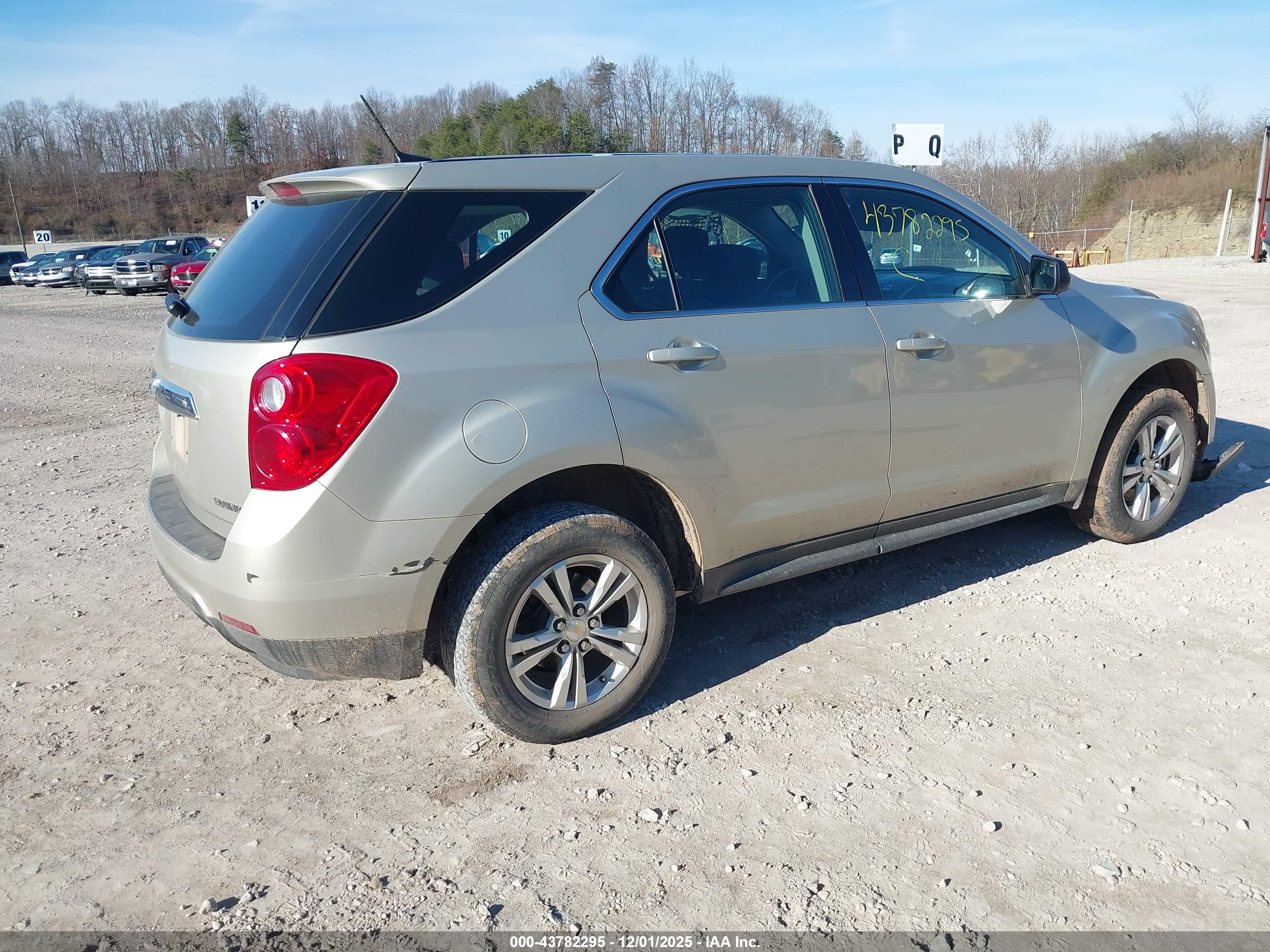 CHEVROLET EQUINOX image 4