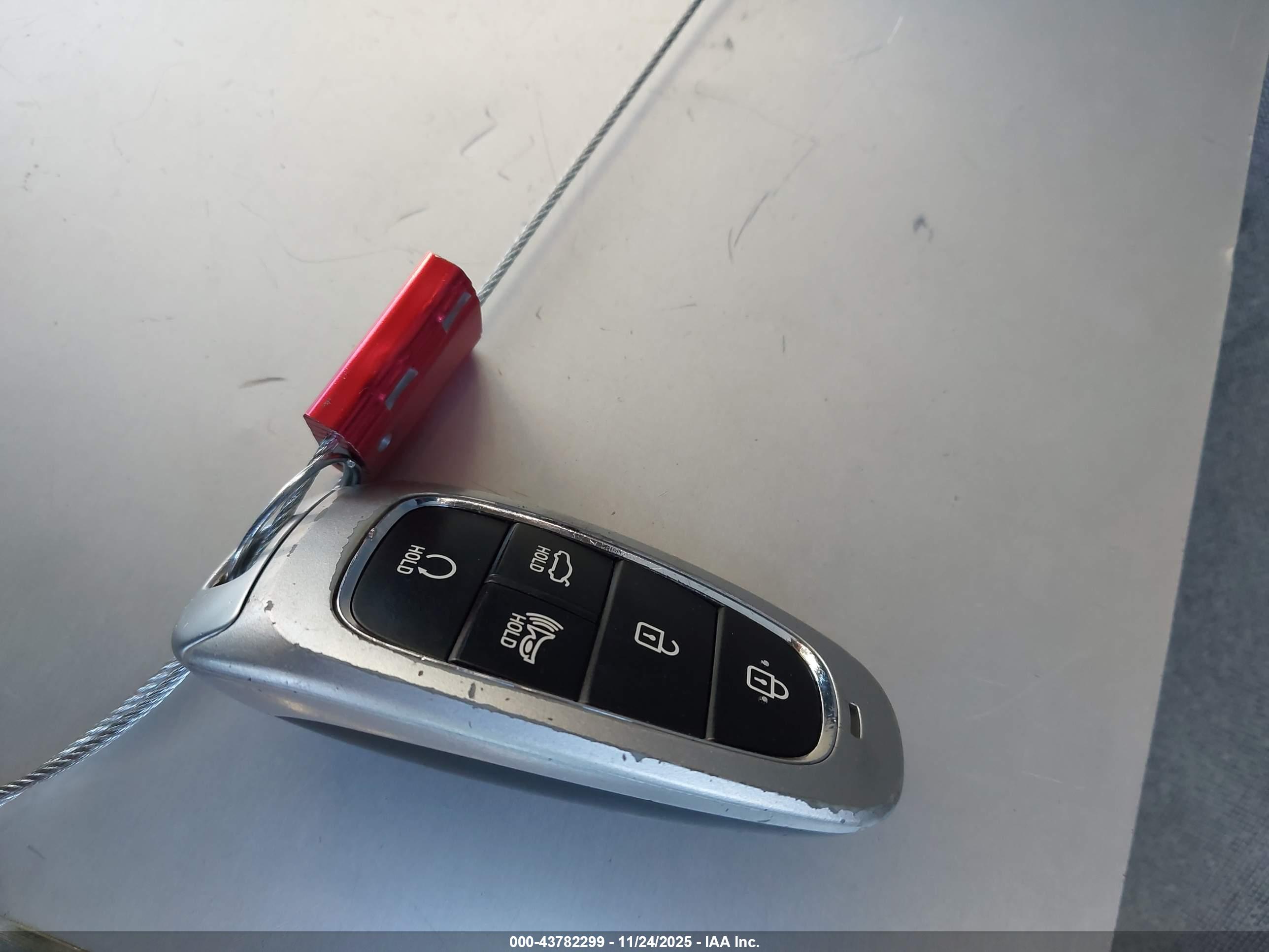 HYUNDAI SONATA image 11