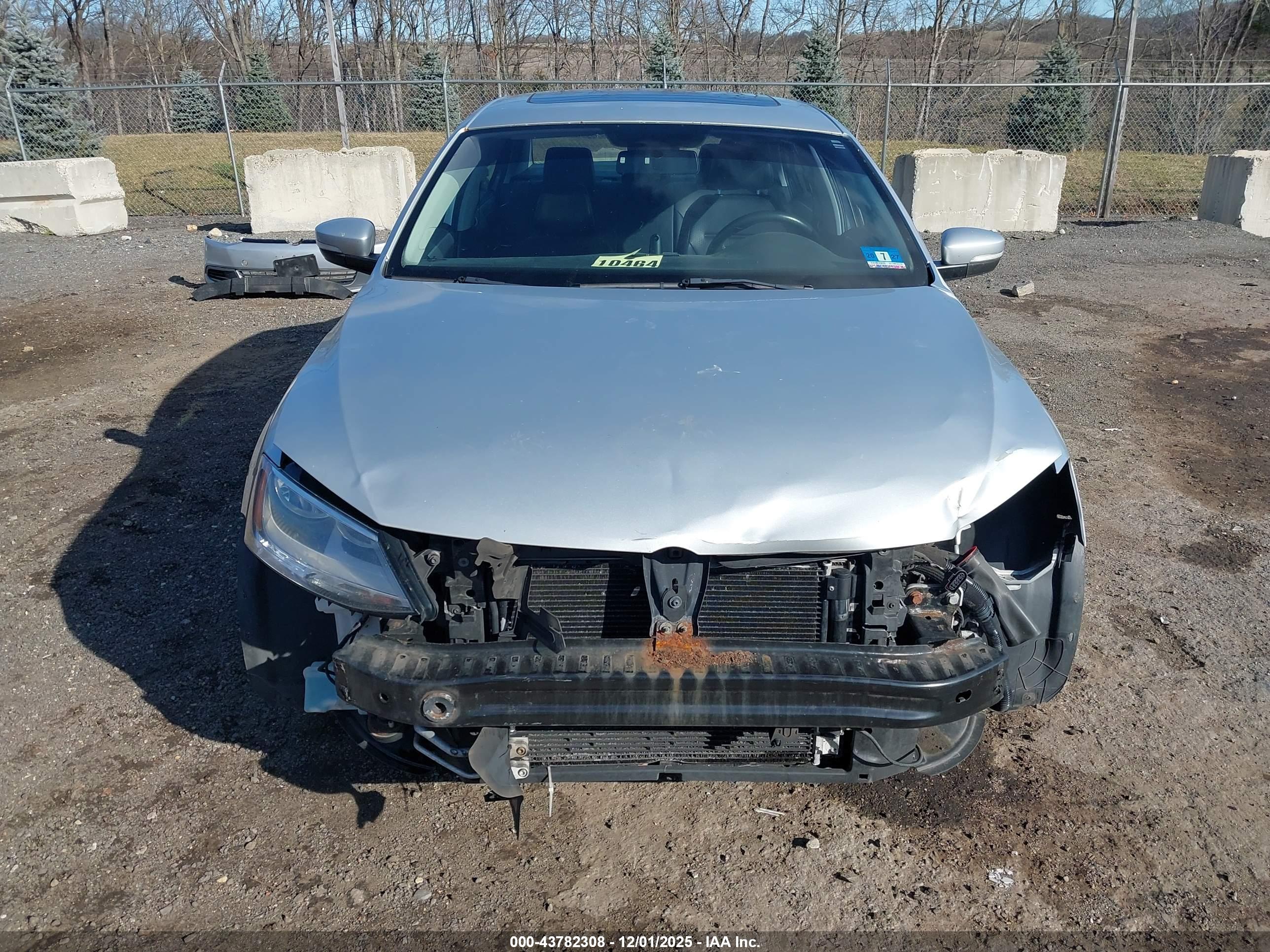 VOLKSWAGEN JETTA image 6