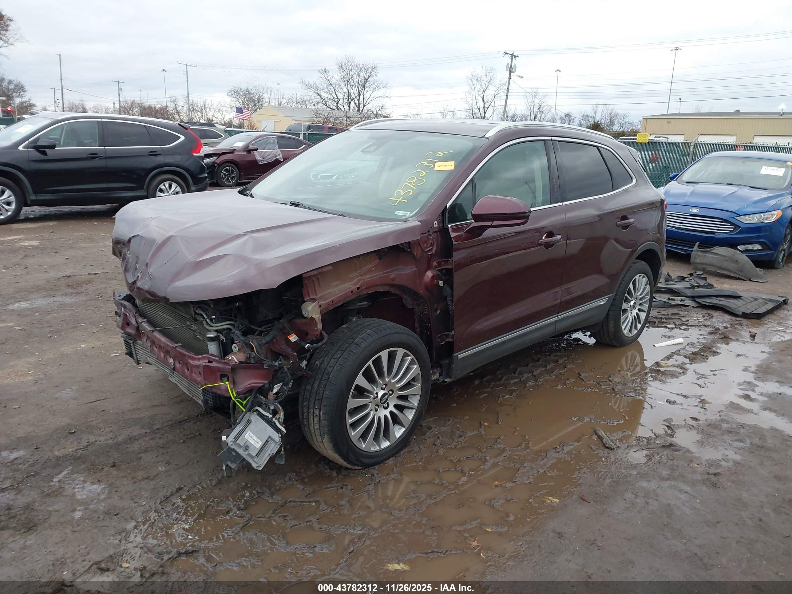 LINCOLN MKC image 2