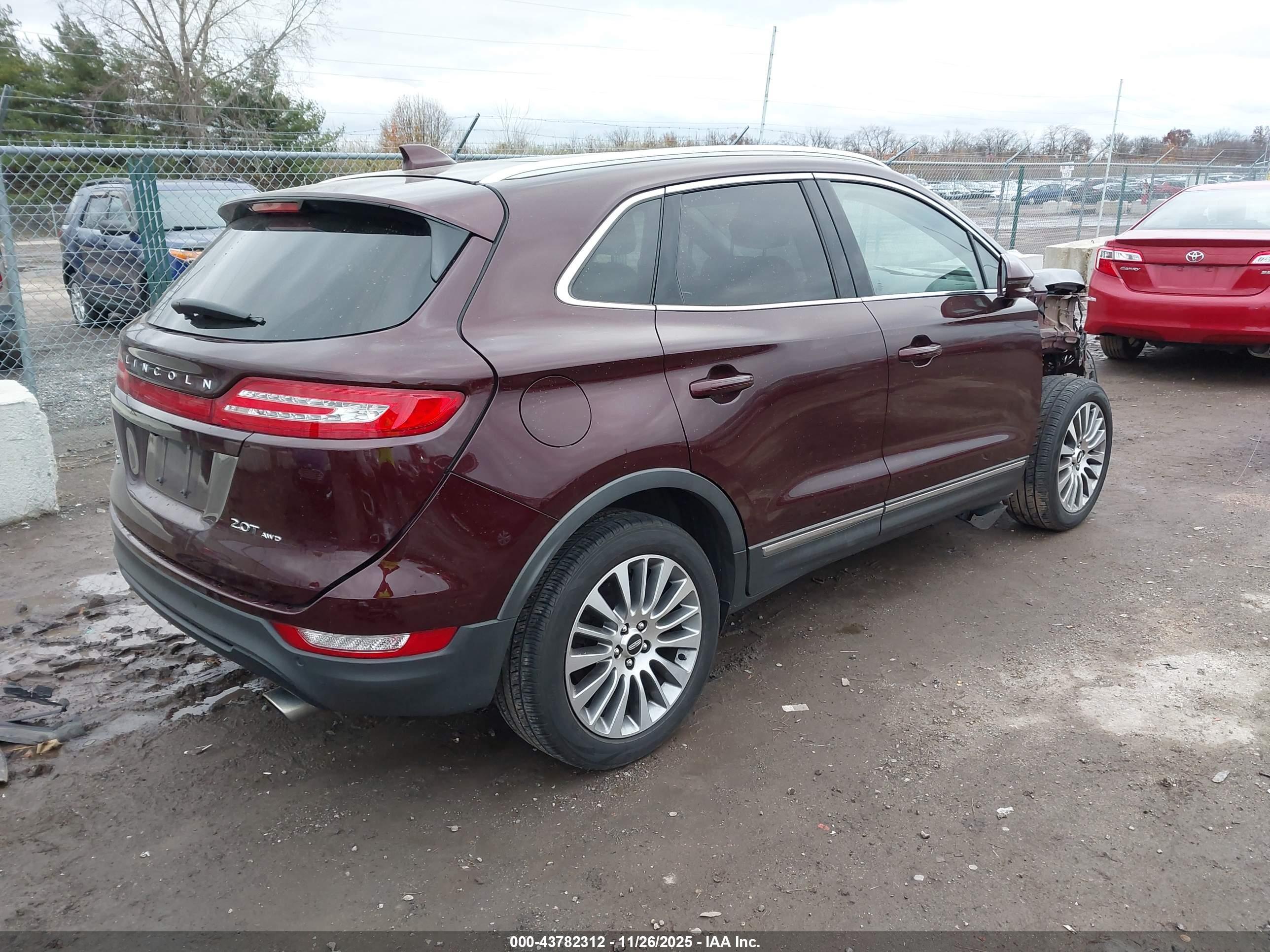 LINCOLN MKC image 4