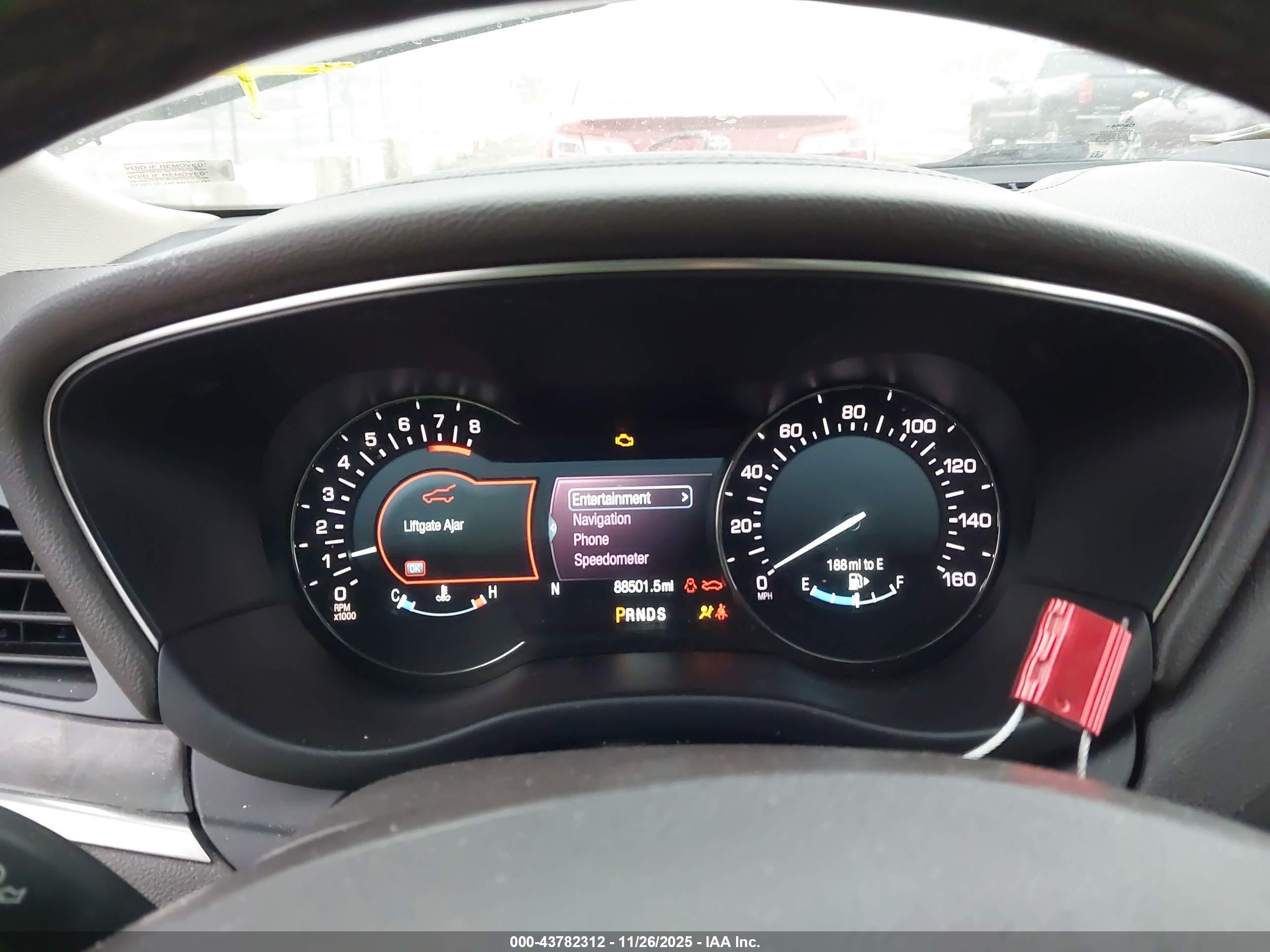 LINCOLN MKC image 7