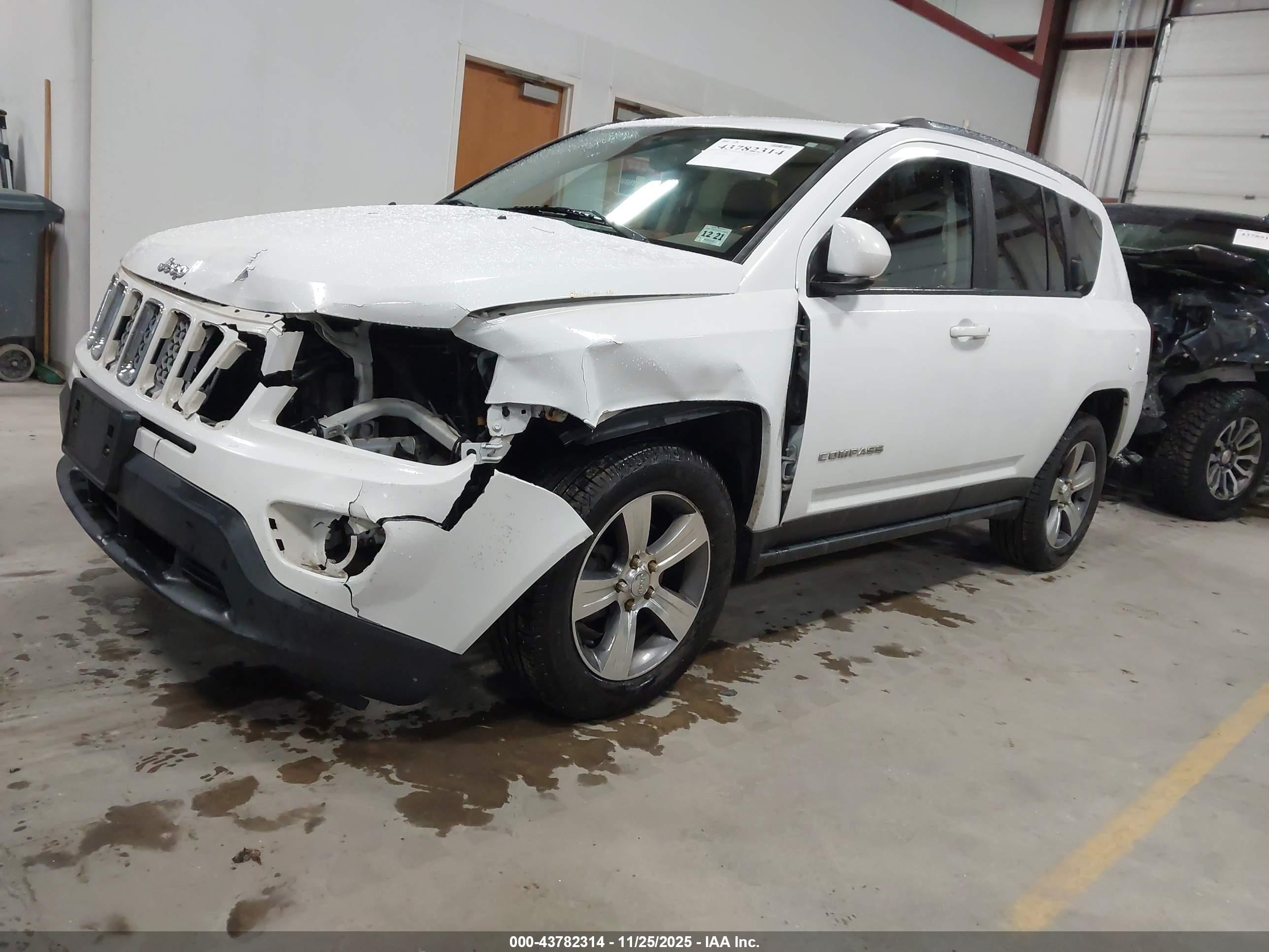 JEEP COMPASS image 2