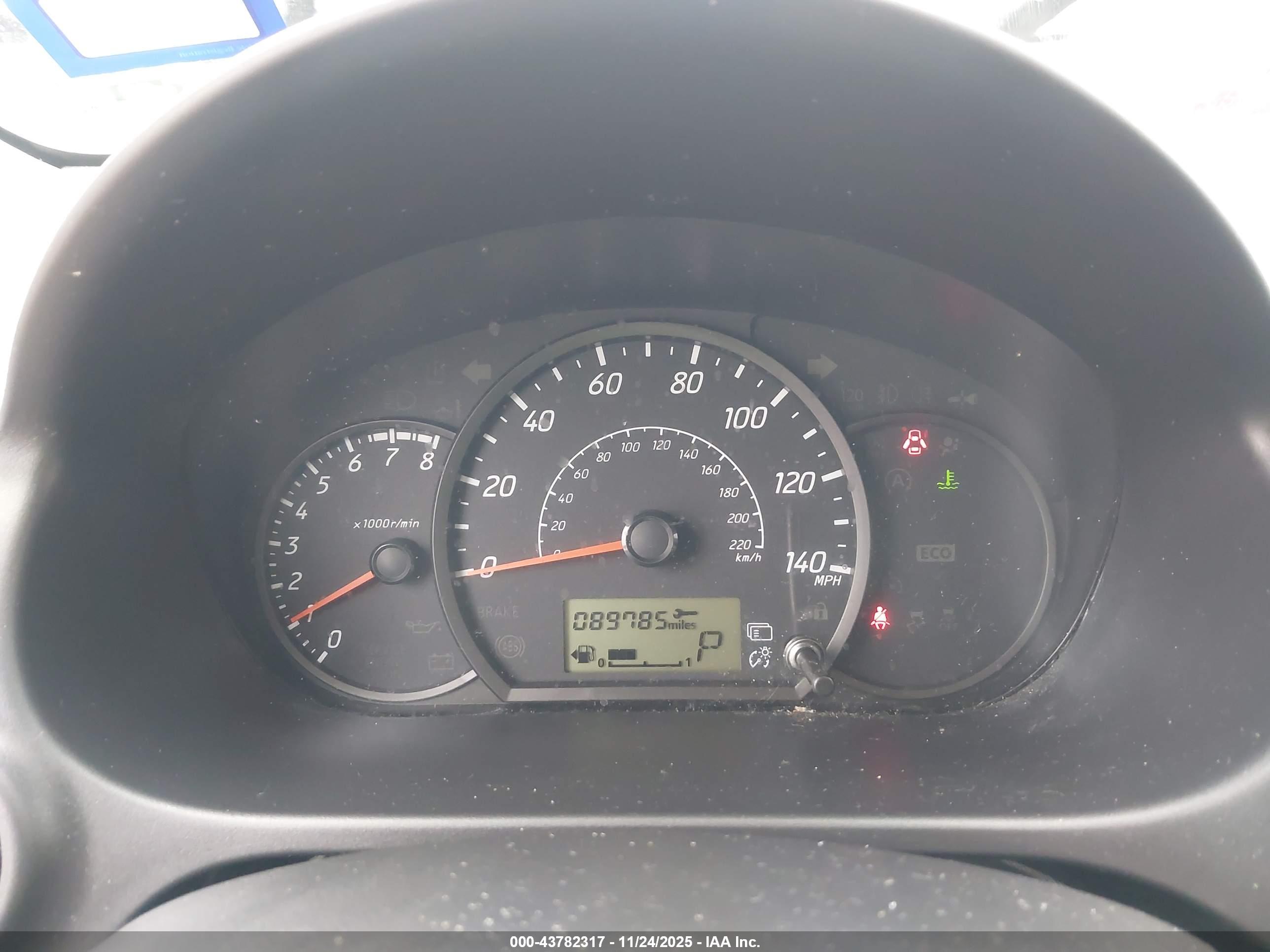 MITSUBISHI MIRAGE image 7