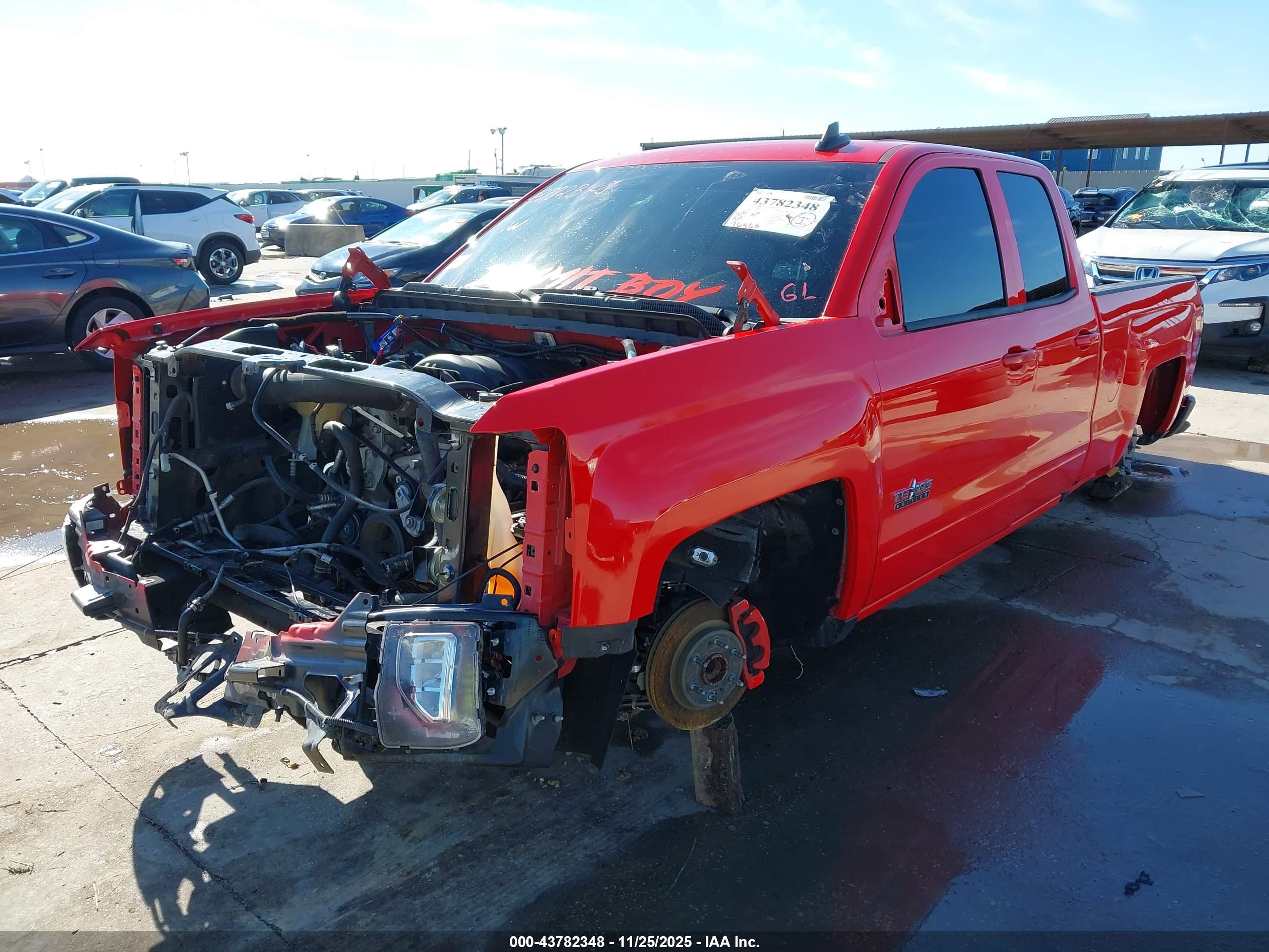 CHEVROLET SILVERADO image 2