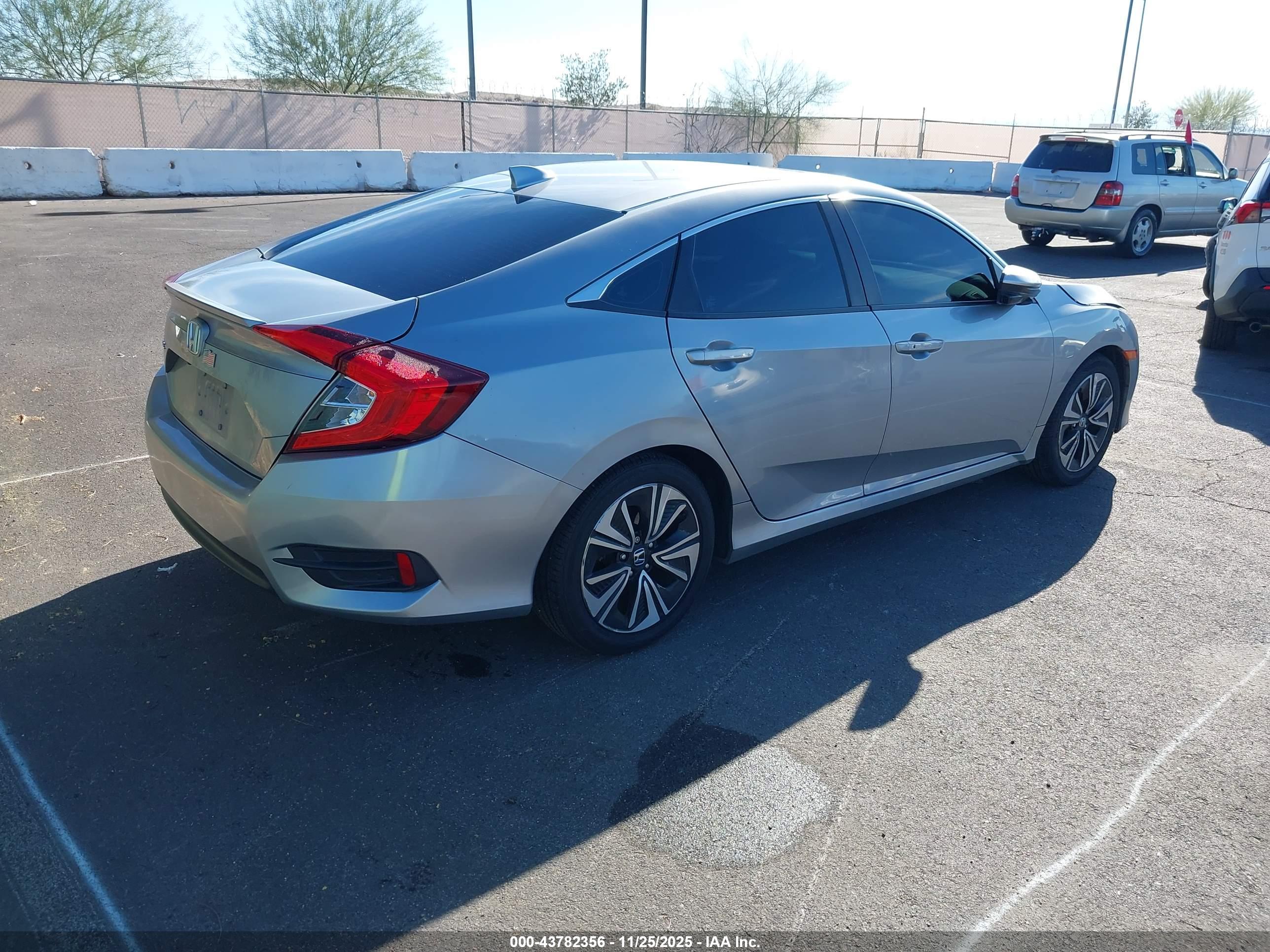 HONDA CIVIC image 4