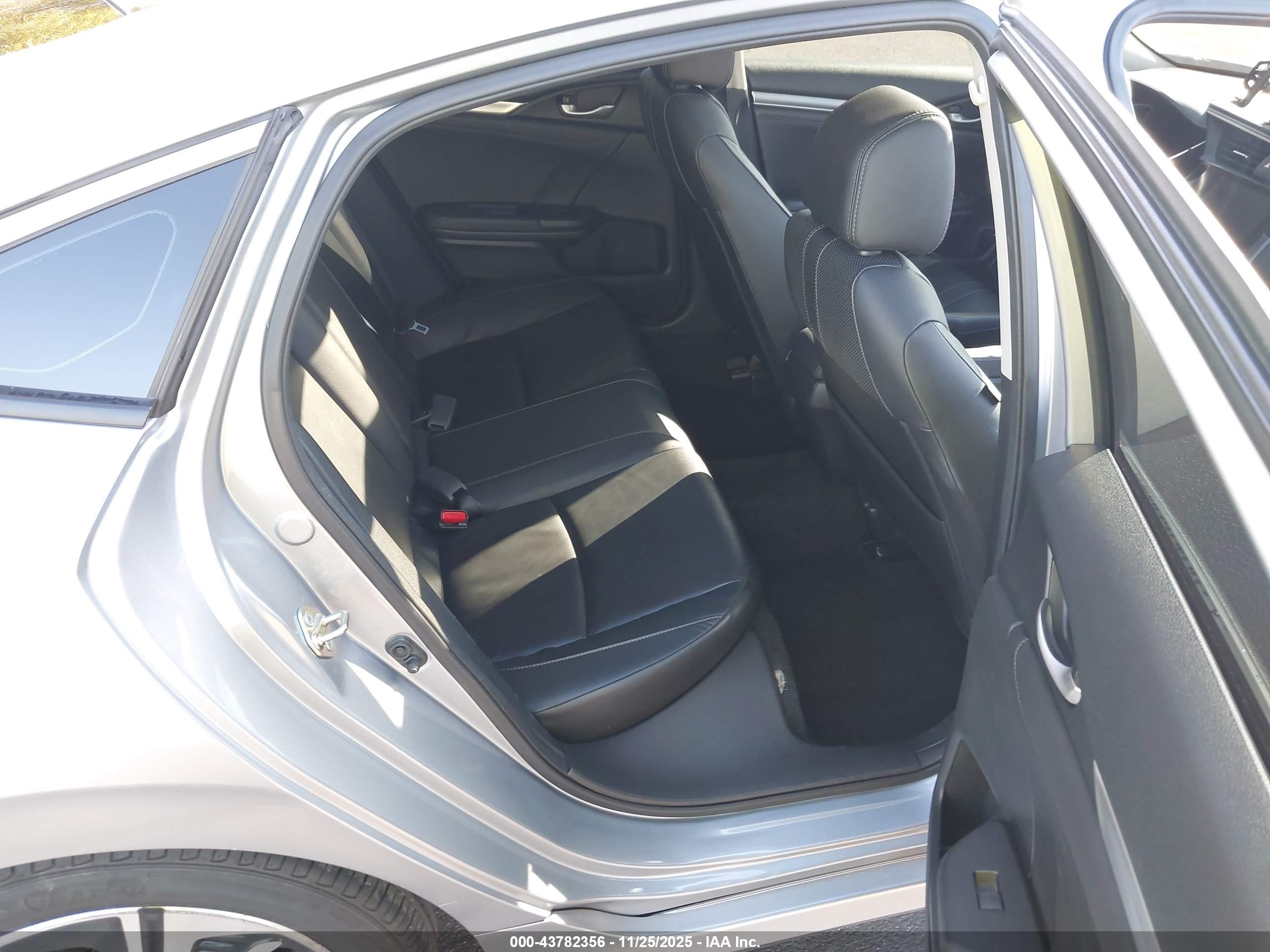 HONDA CIVIC image 8