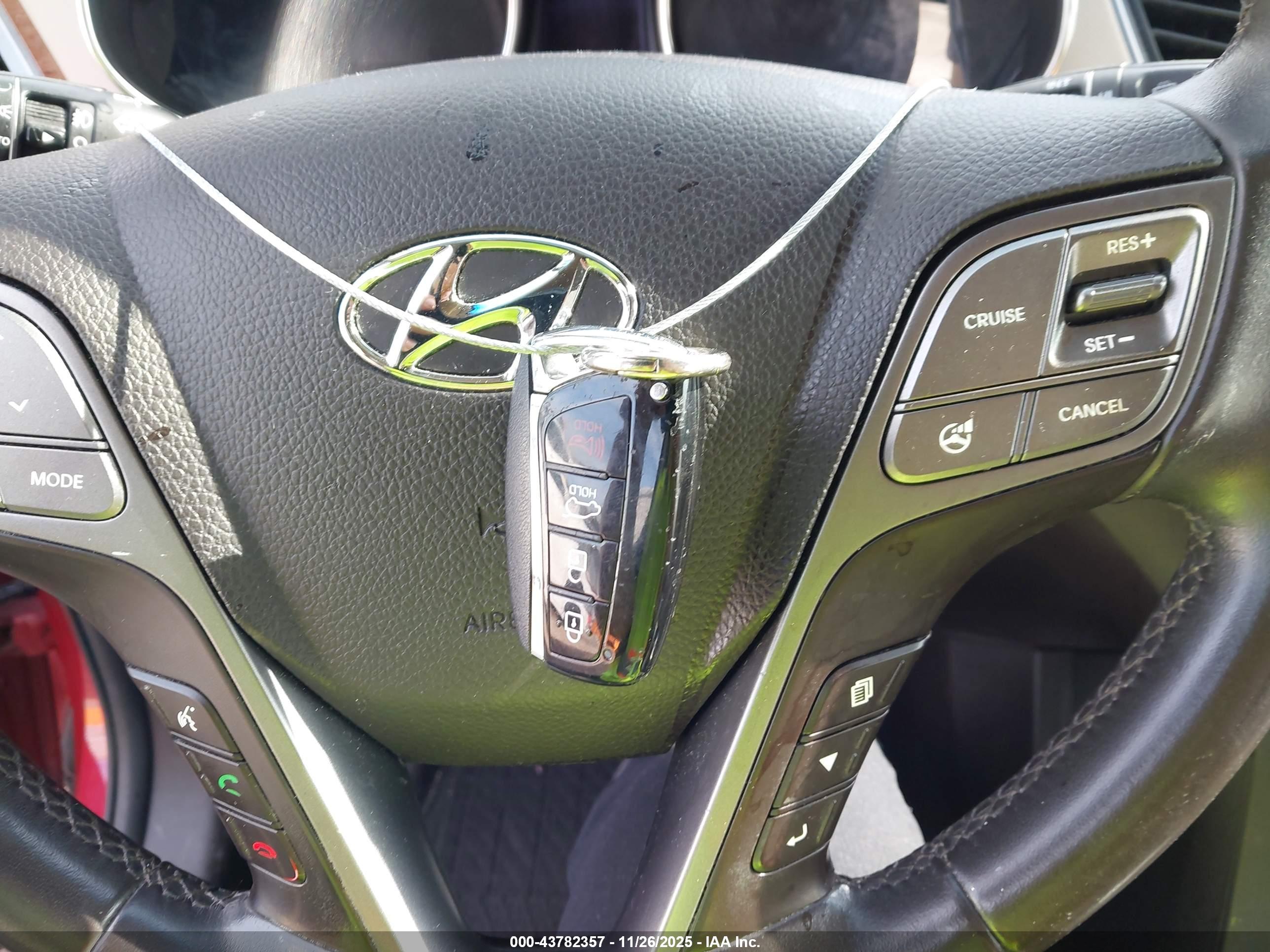 HYUNDAI SANTA image 11