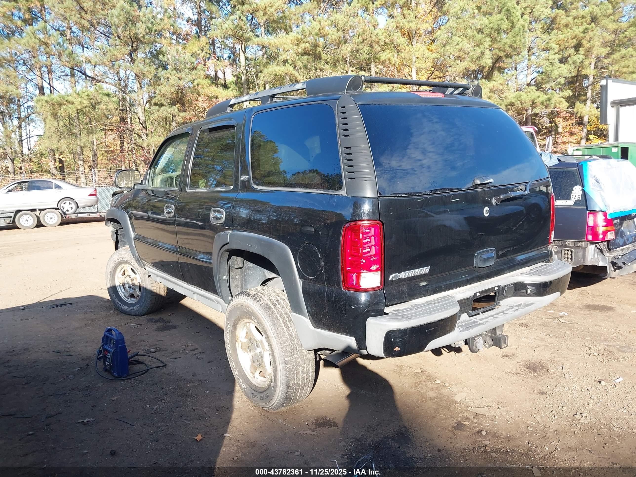 CHEVROLET TAHOE image 3