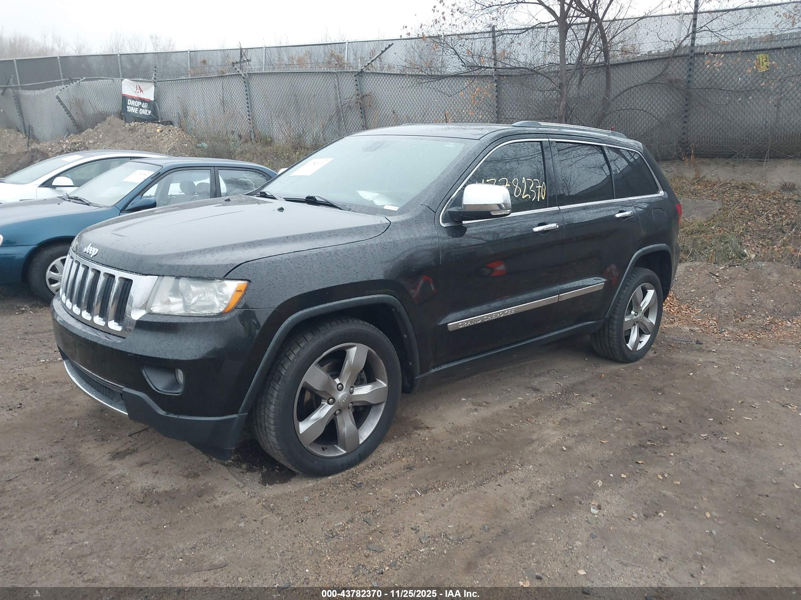 JEEP GRAND image 2