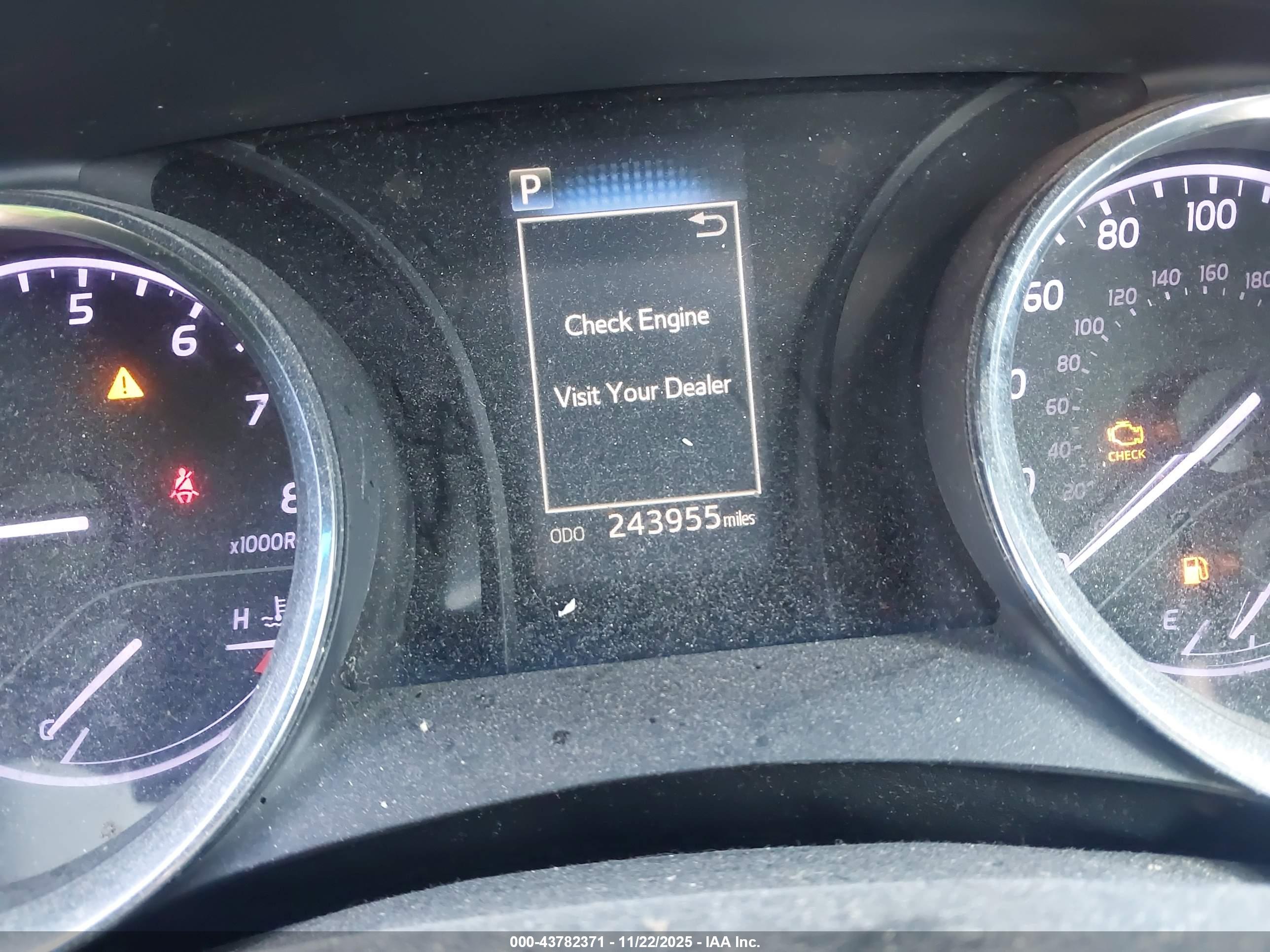 TOYOTA CAMRY image 7