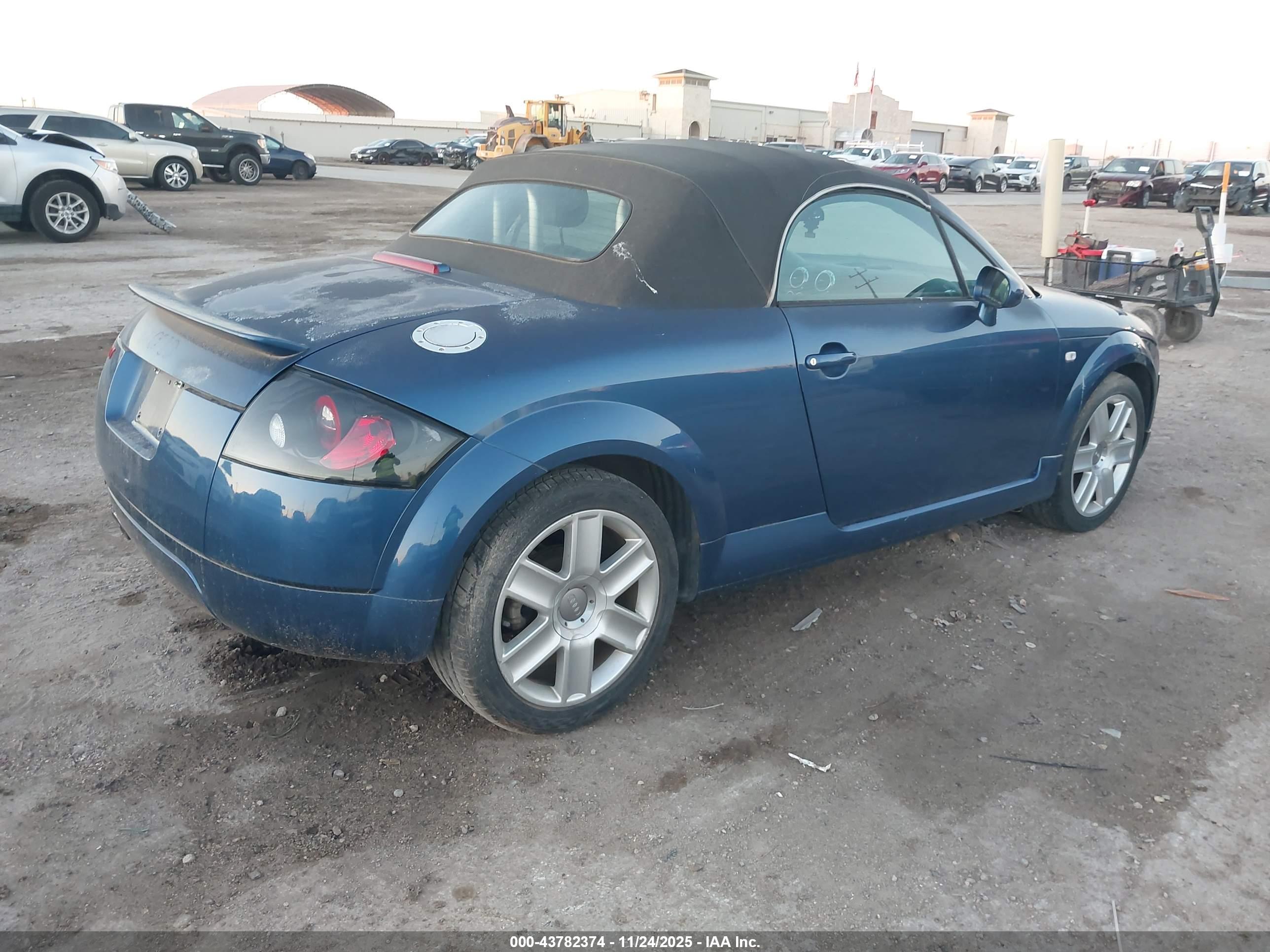 AUDI TT image 4