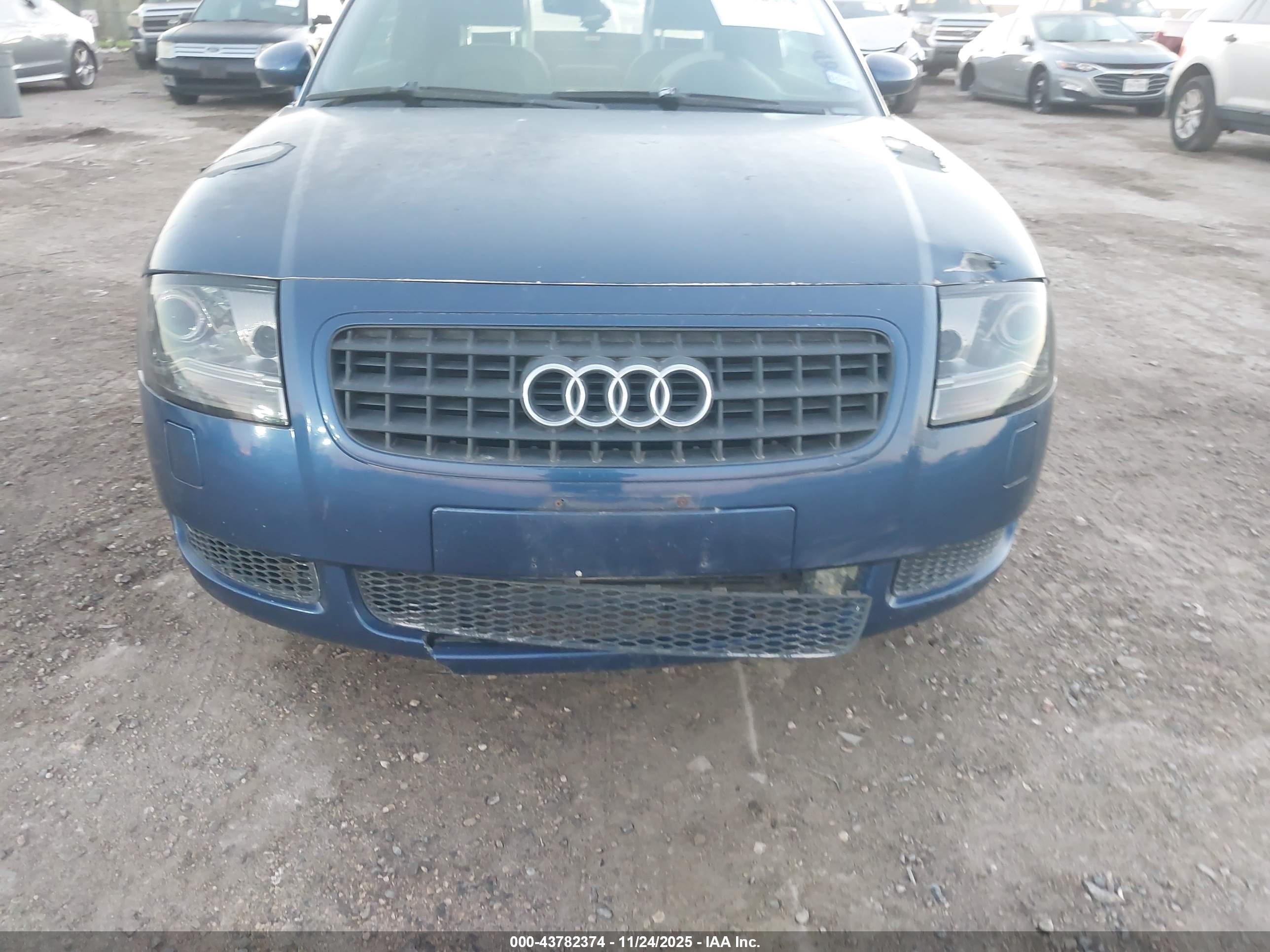 AUDI TT image 6
