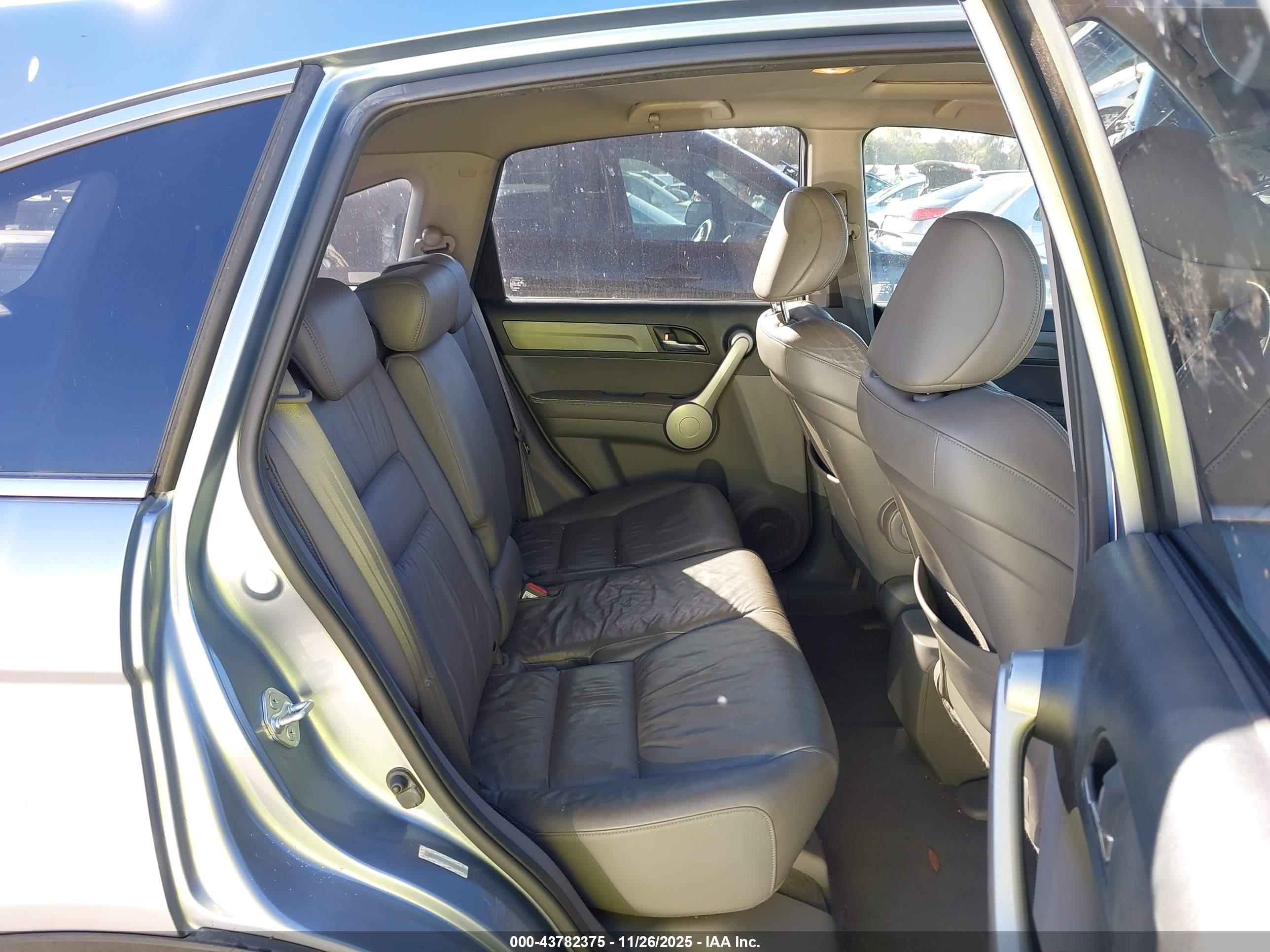 HONDA CR-V image 8