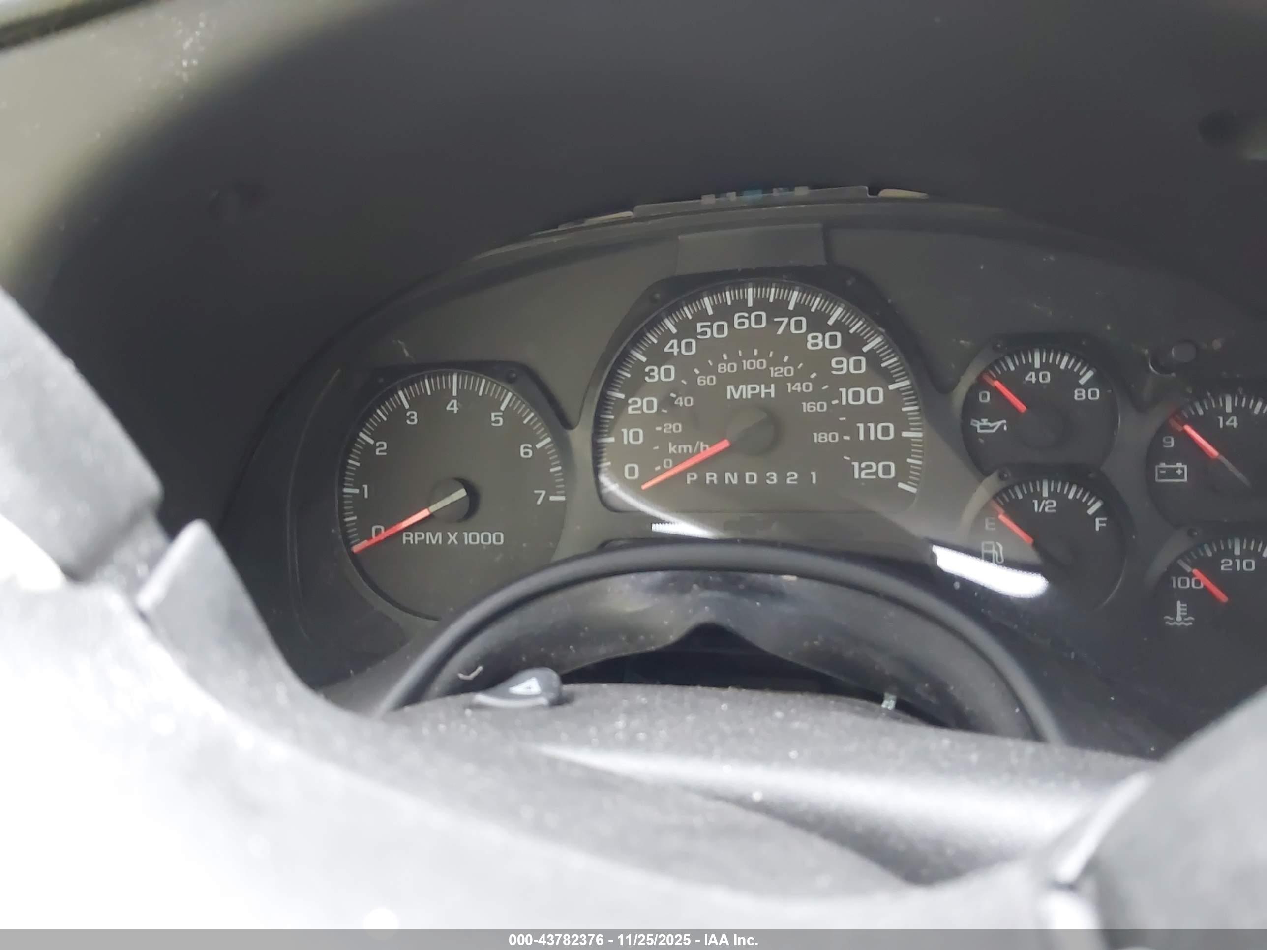 CHEVROLET TRAILBLAZER image 7