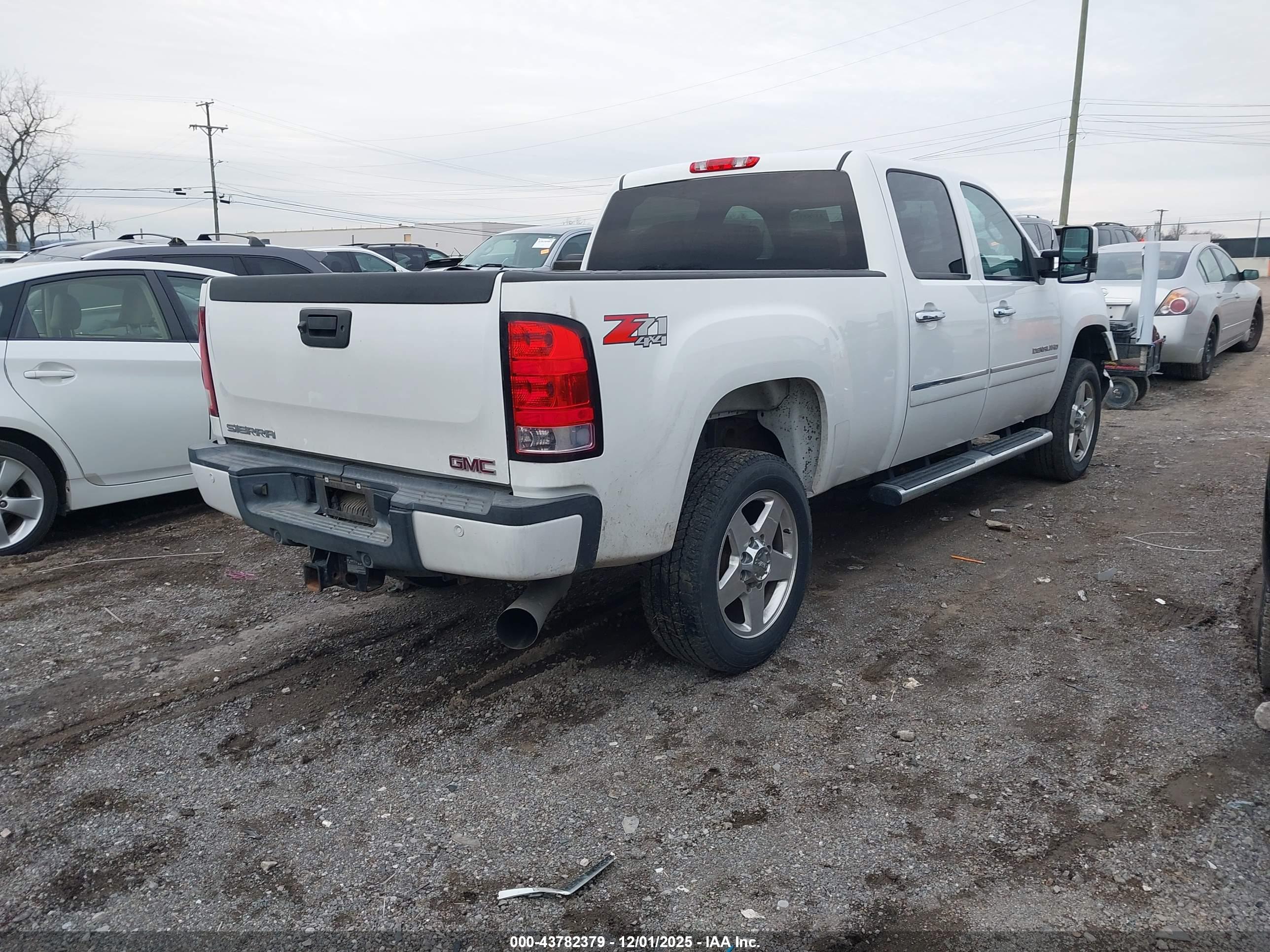 GMC SIERRA image 4