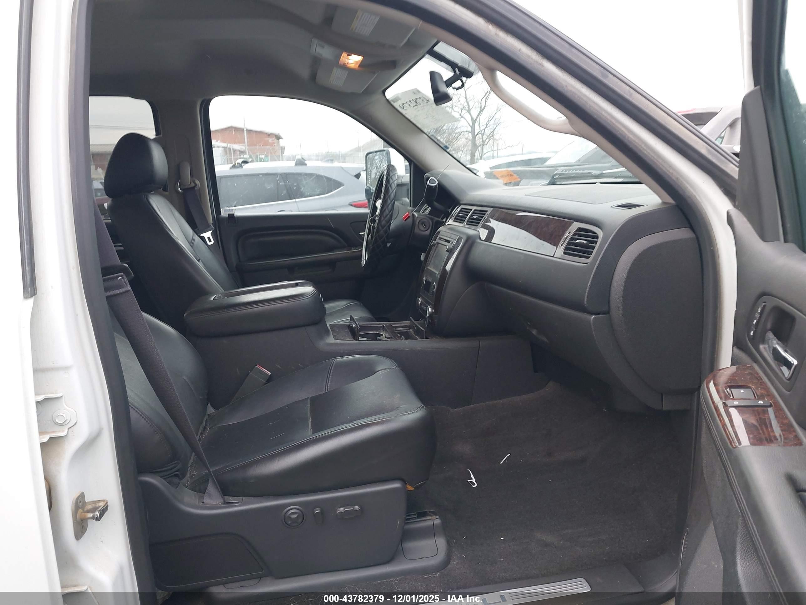GMC SIERRA image 5